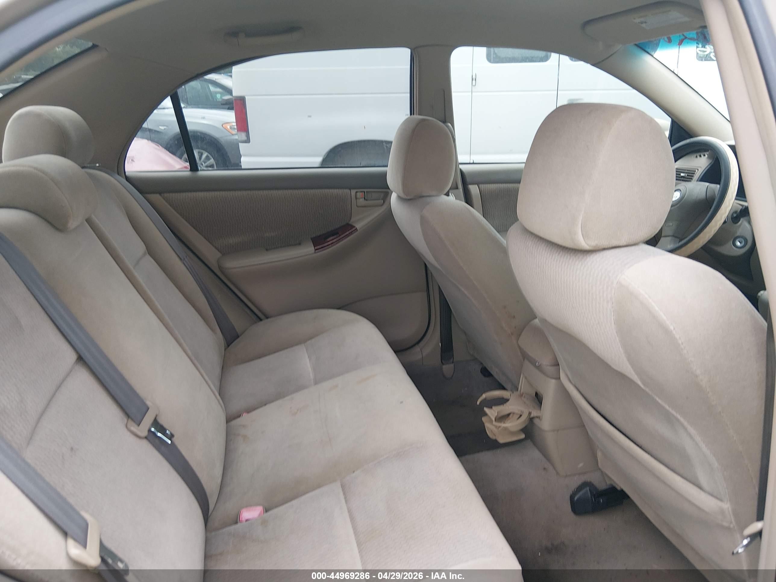 TOYOTA COROLLA image 8