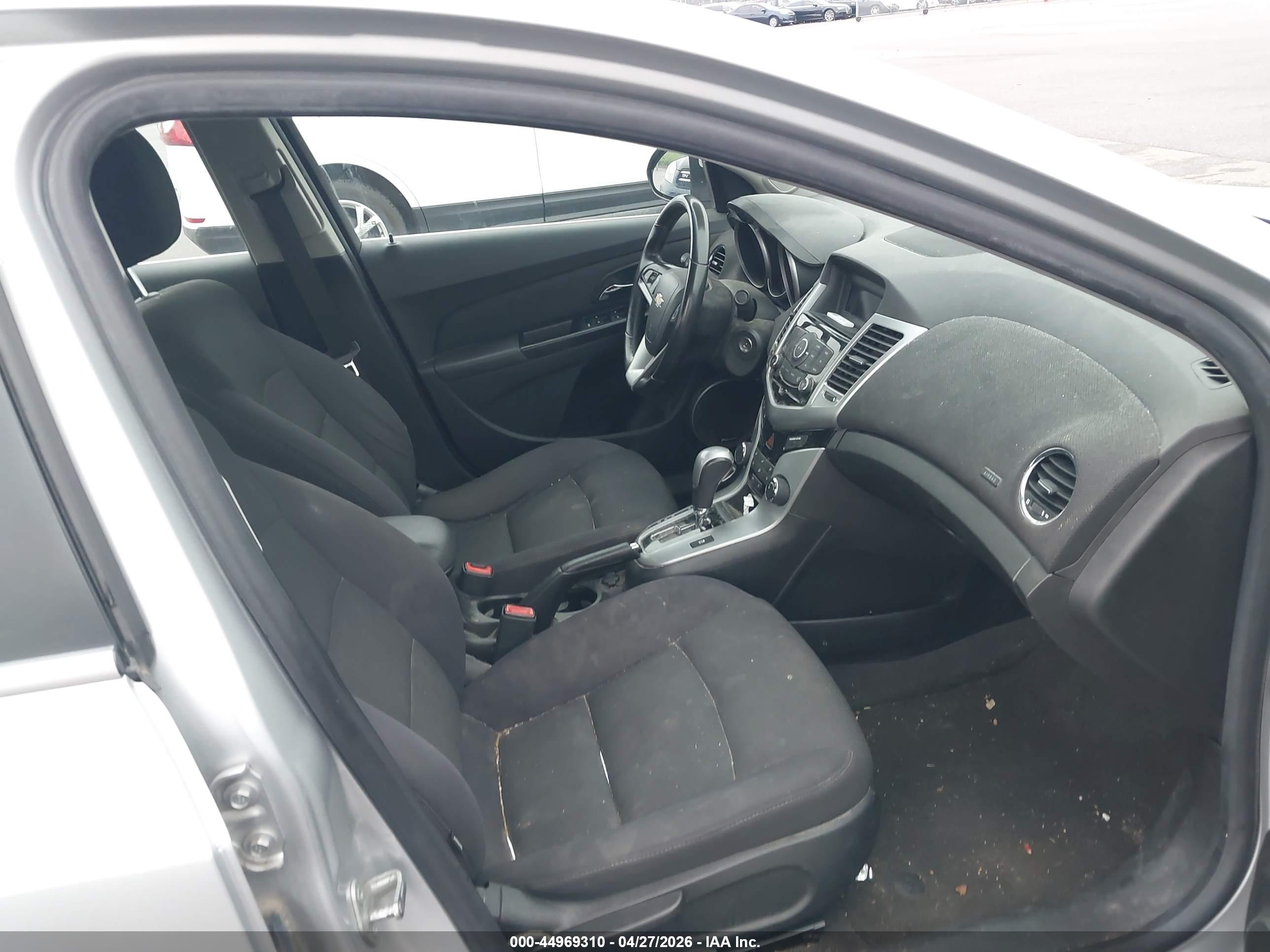 CHEVROLET CRUZE image 5