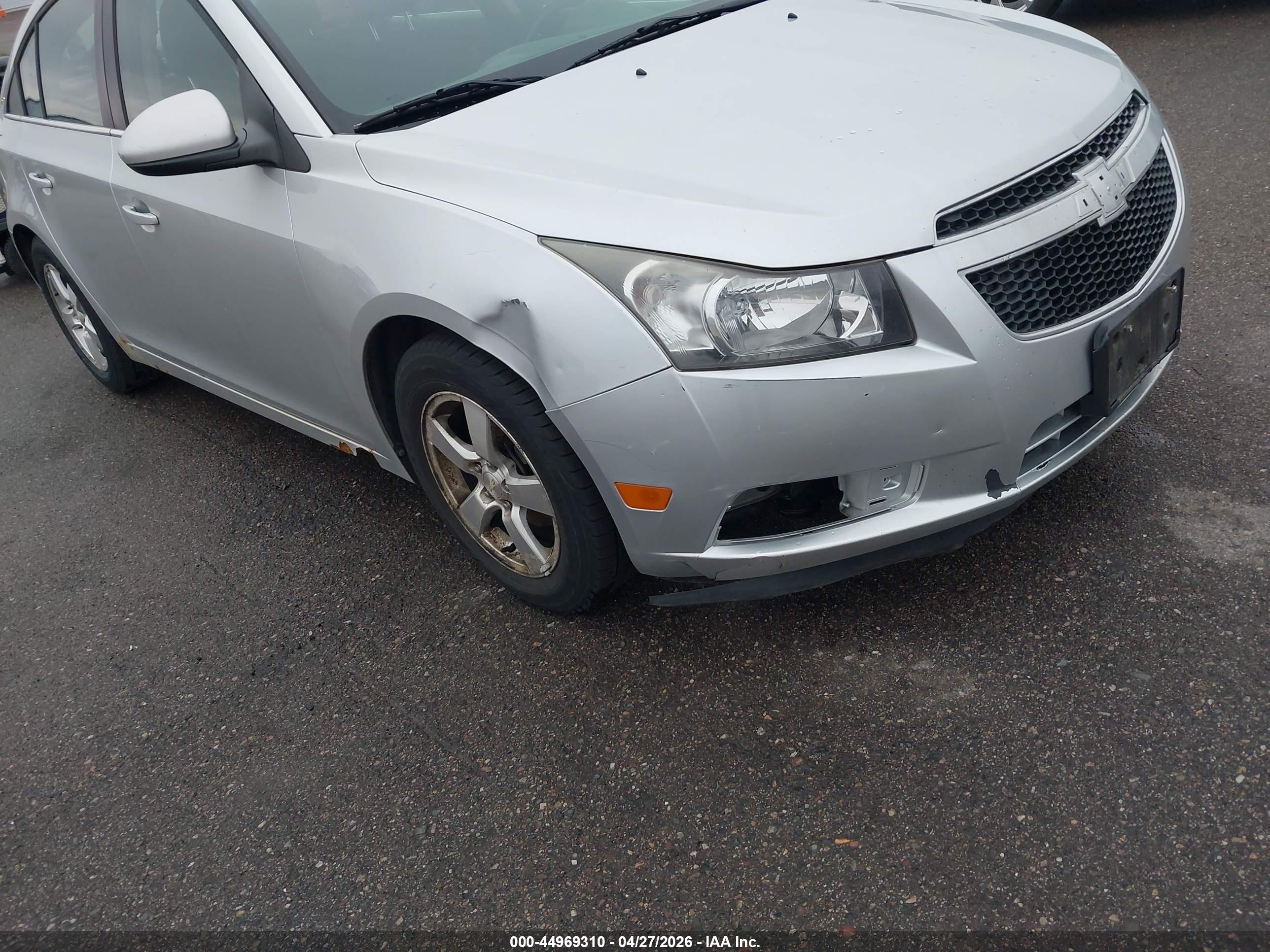 CHEVROLET CRUZE image 6