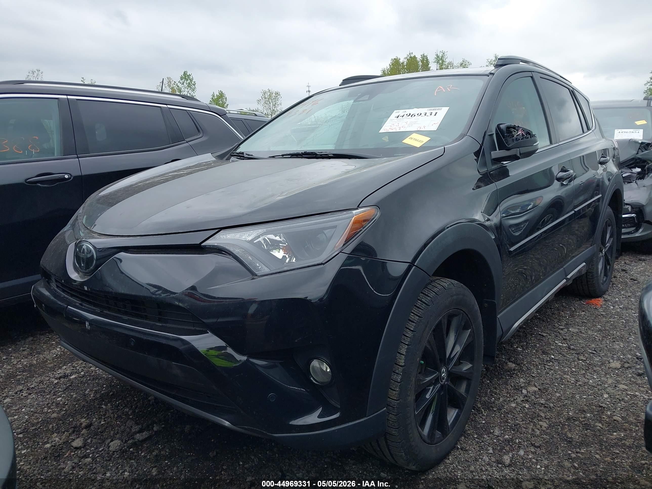 TOYOTA RAV4 image 2
