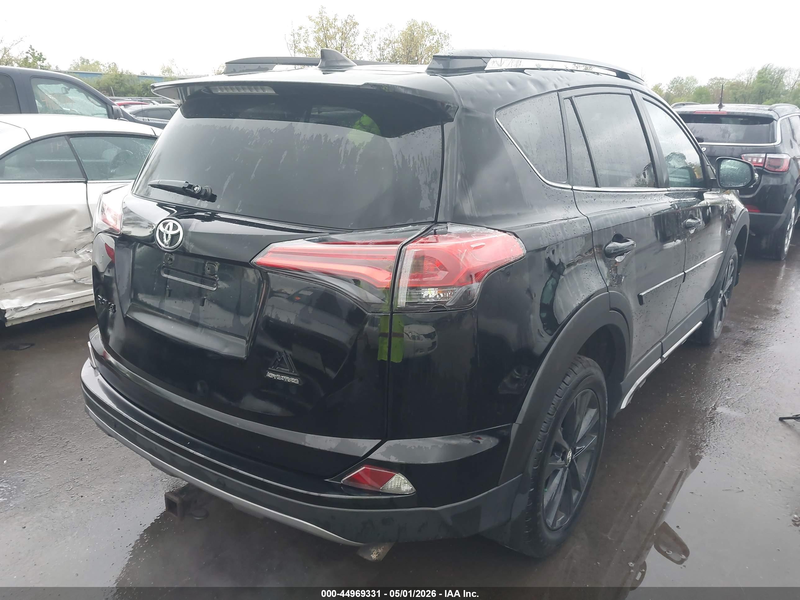 TOYOTA RAV4 image 4