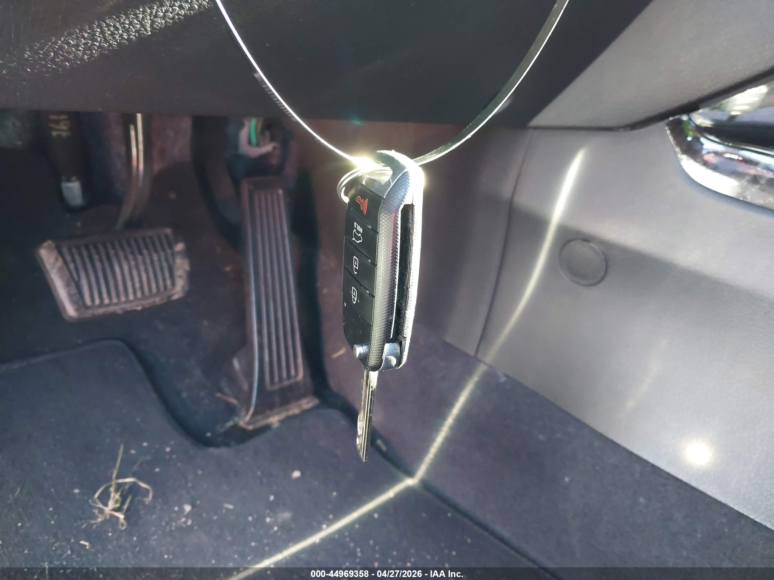 KIA SORENTO image 11