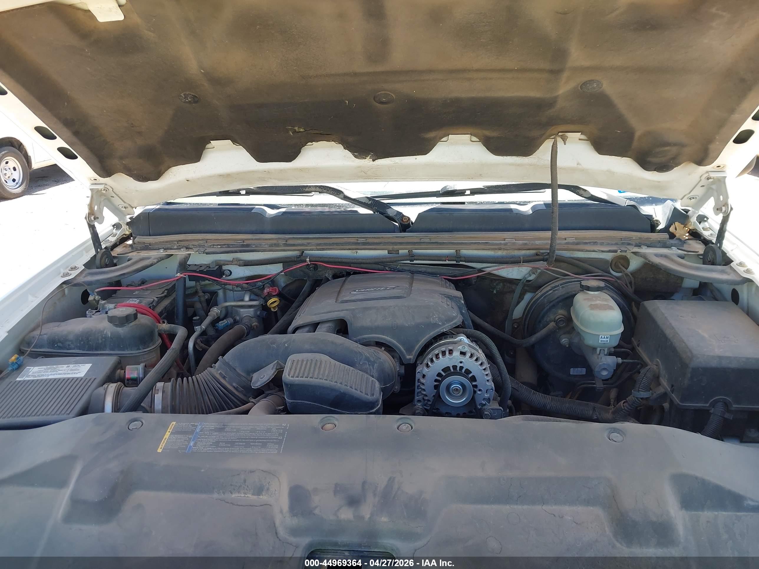 CHEVROLET SILVERADO image 10