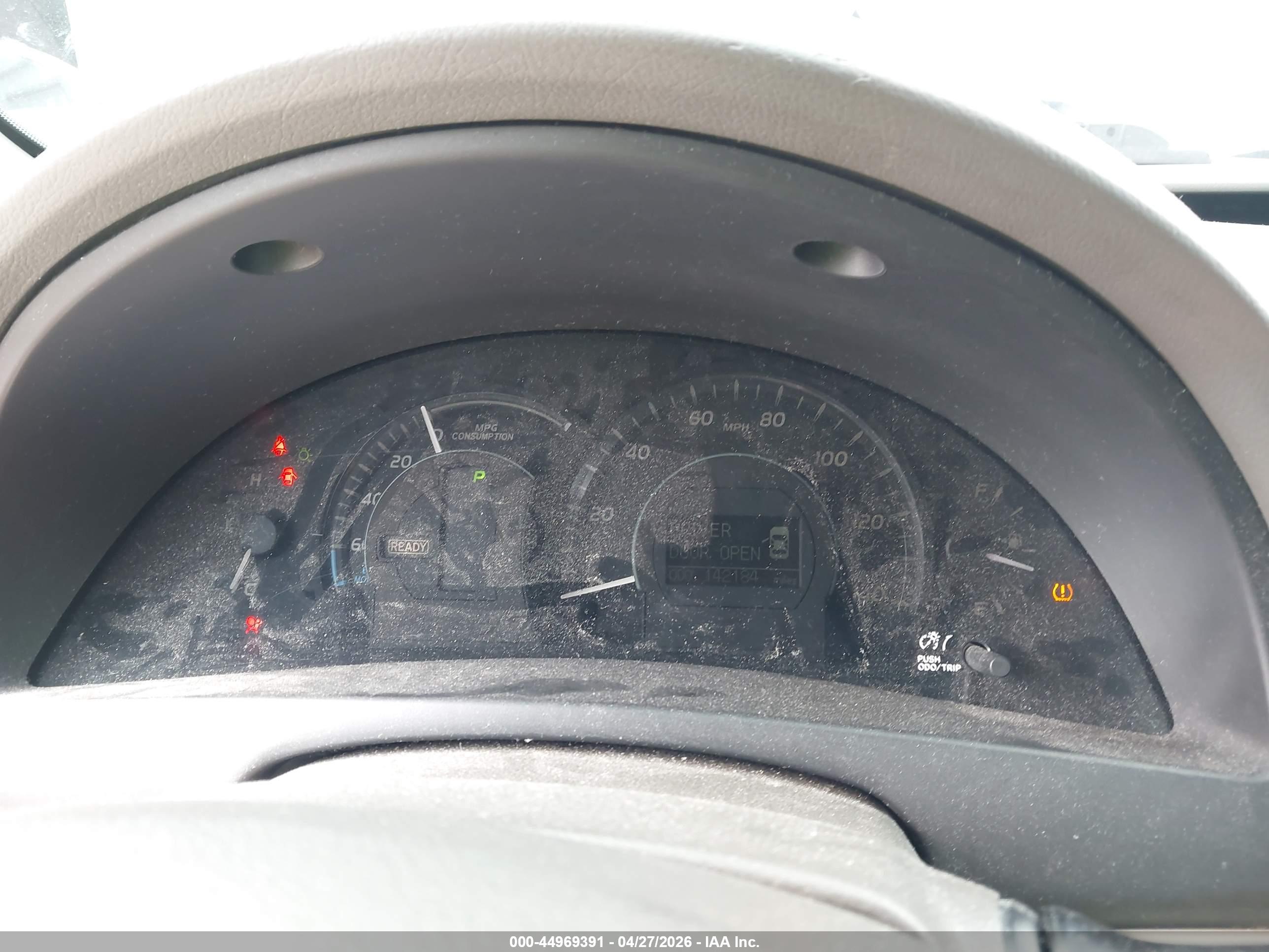 TOYOTA CAMRY image 7