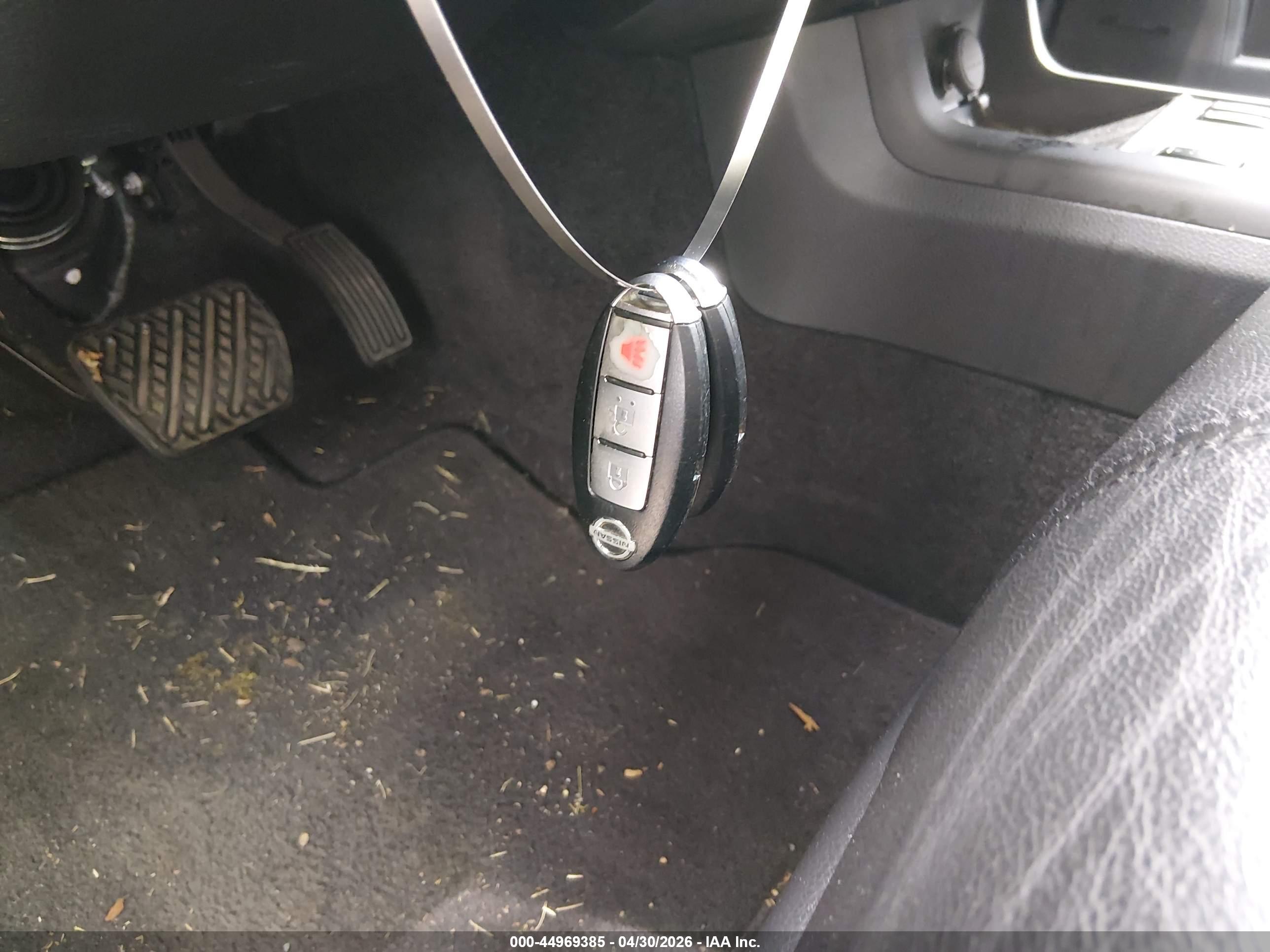 NISSAN MURANO image 11
