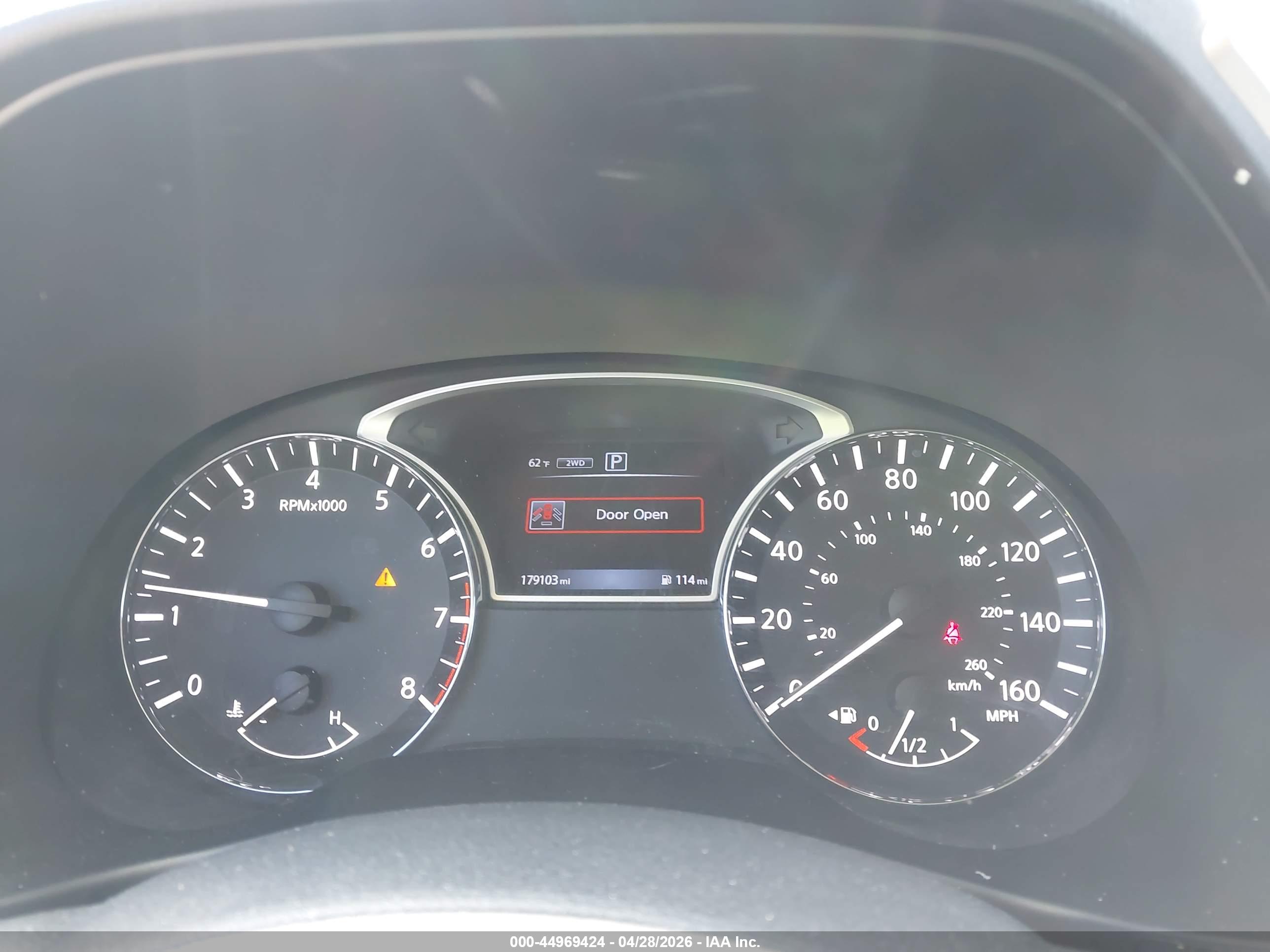 NISSAN PATHFINDER image 7