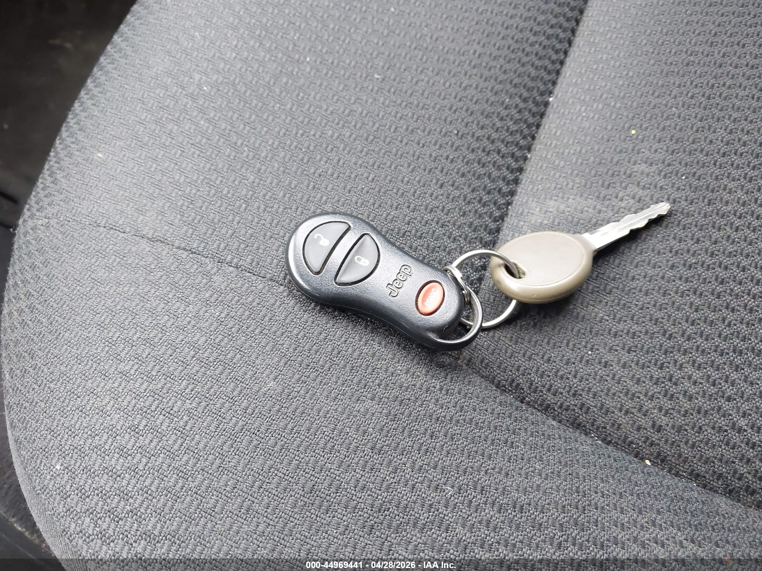 JEEP GRAND image 11