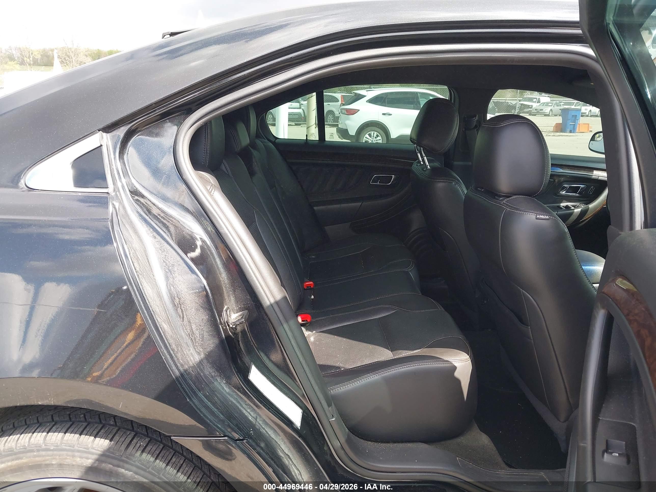 FORD TAURUS image 8