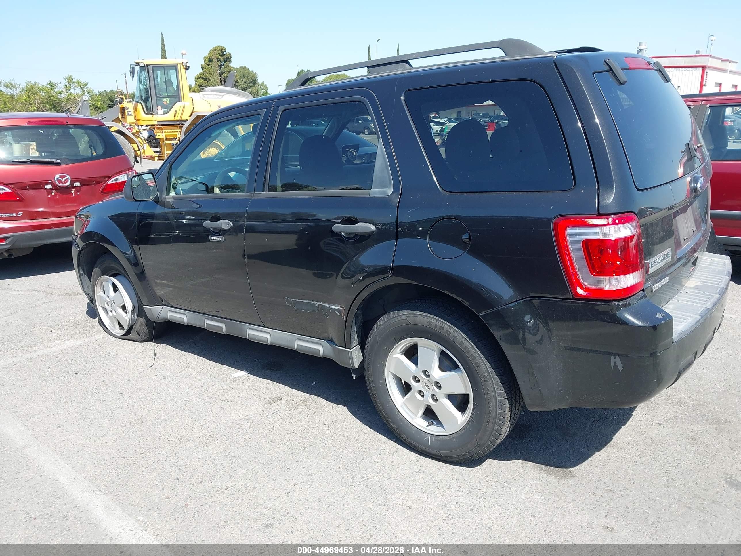 FORD ESCAPE image 3