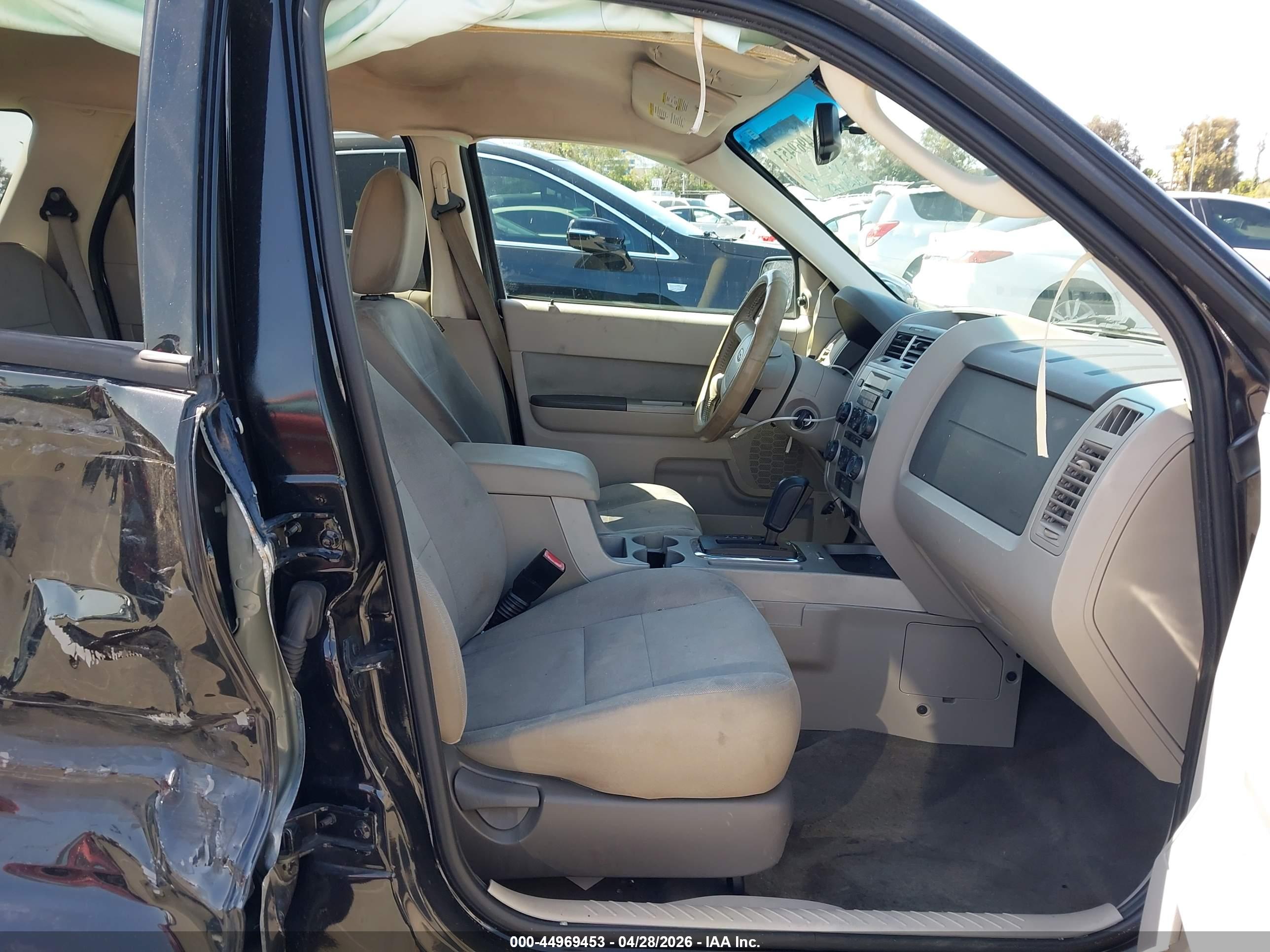 FORD ESCAPE image 5