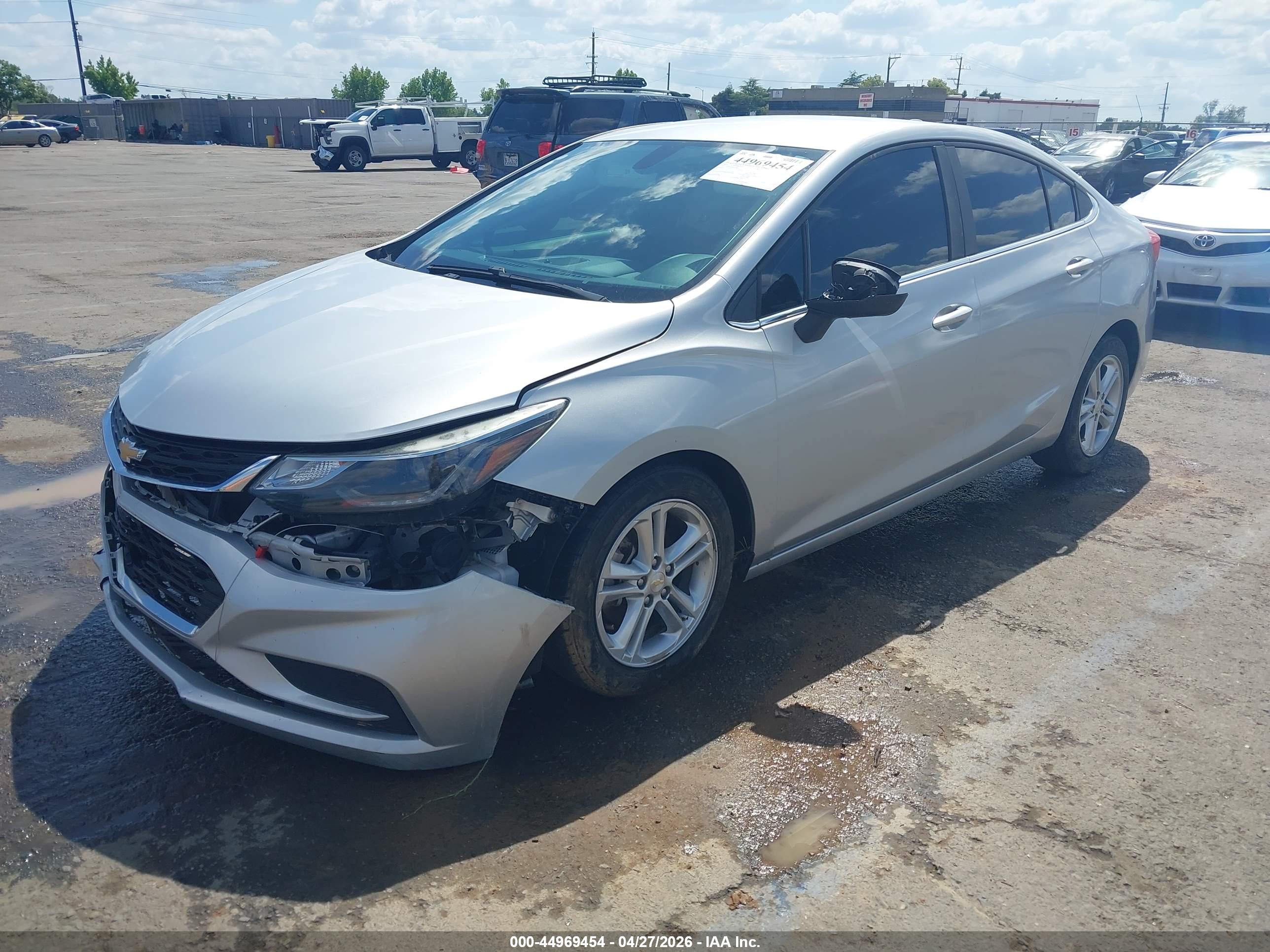 CHEVROLET CRUZE image 2