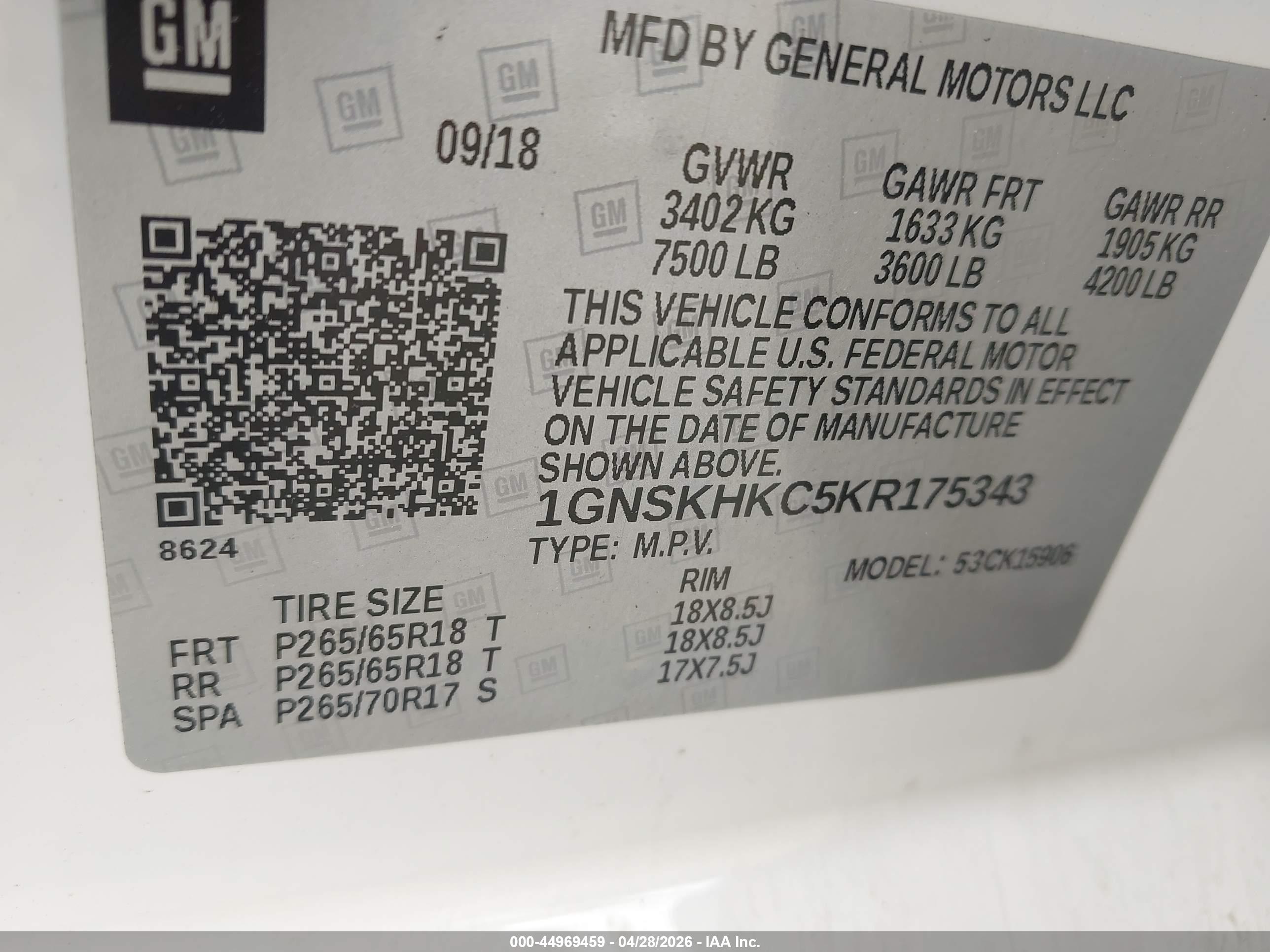 CHEVROLET SUBURBAN image 9