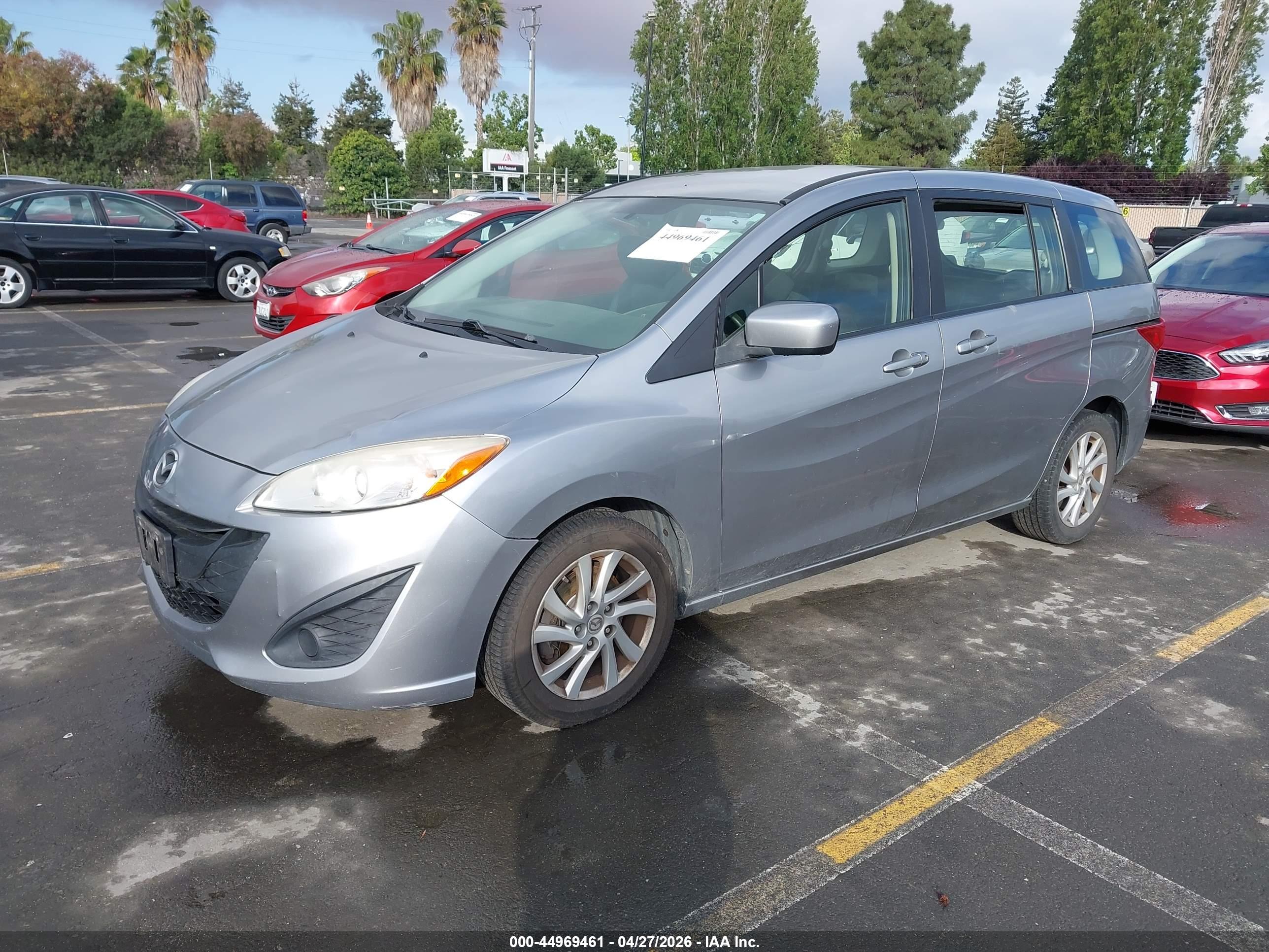 MAZDA MAZDA5 image 2