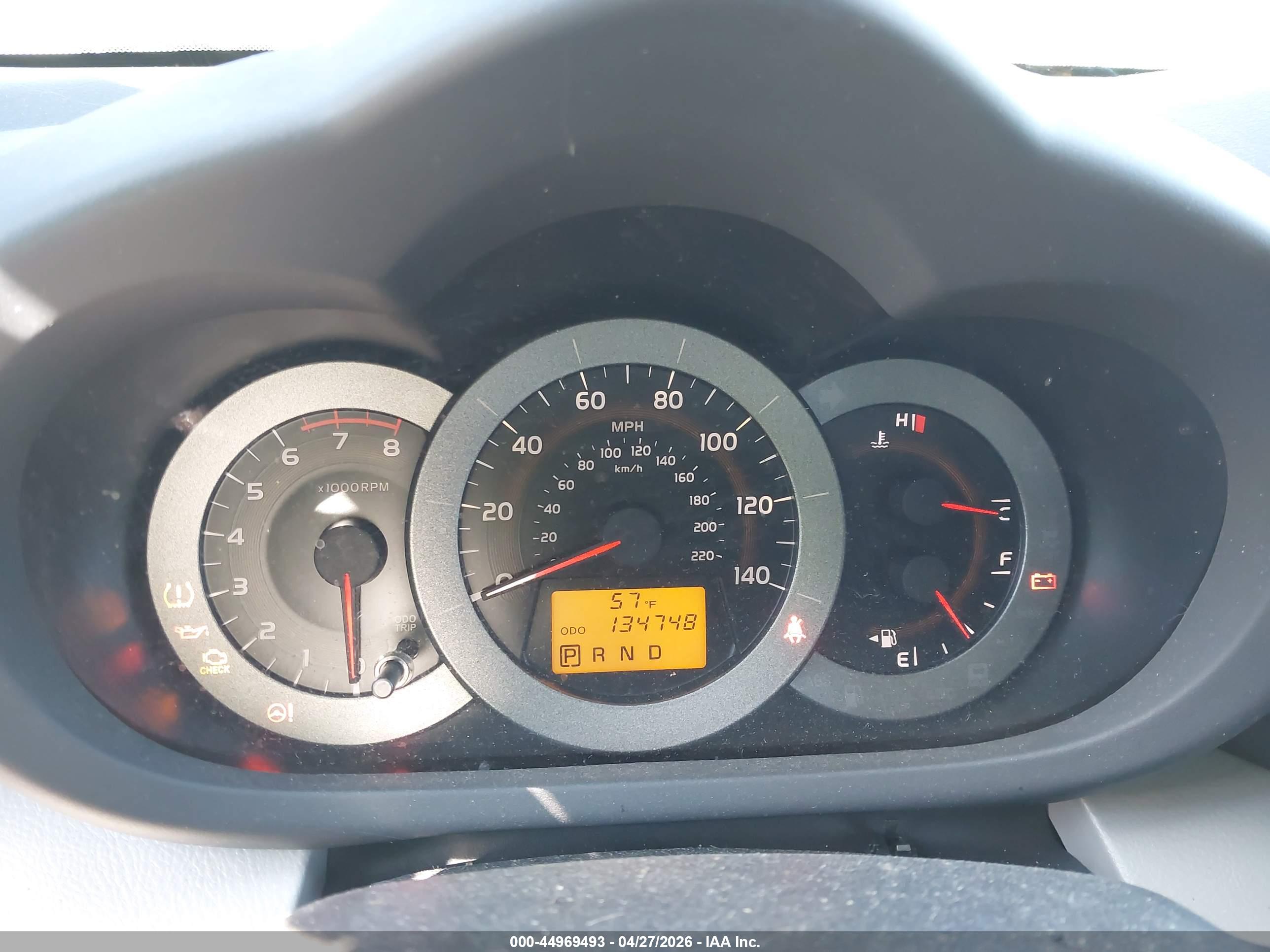 TOYOTA RAV4 image 7