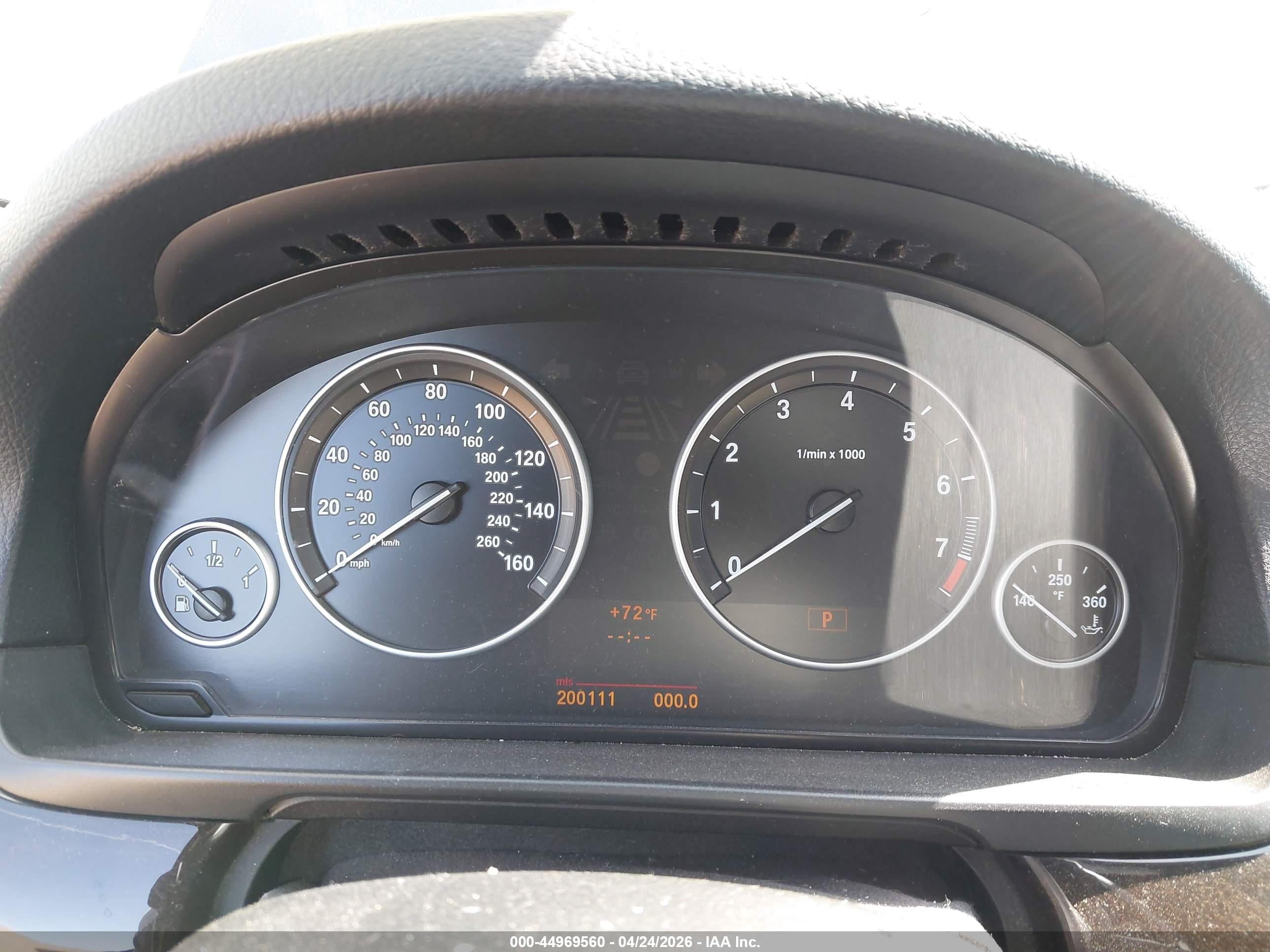 BMW 528I image 7