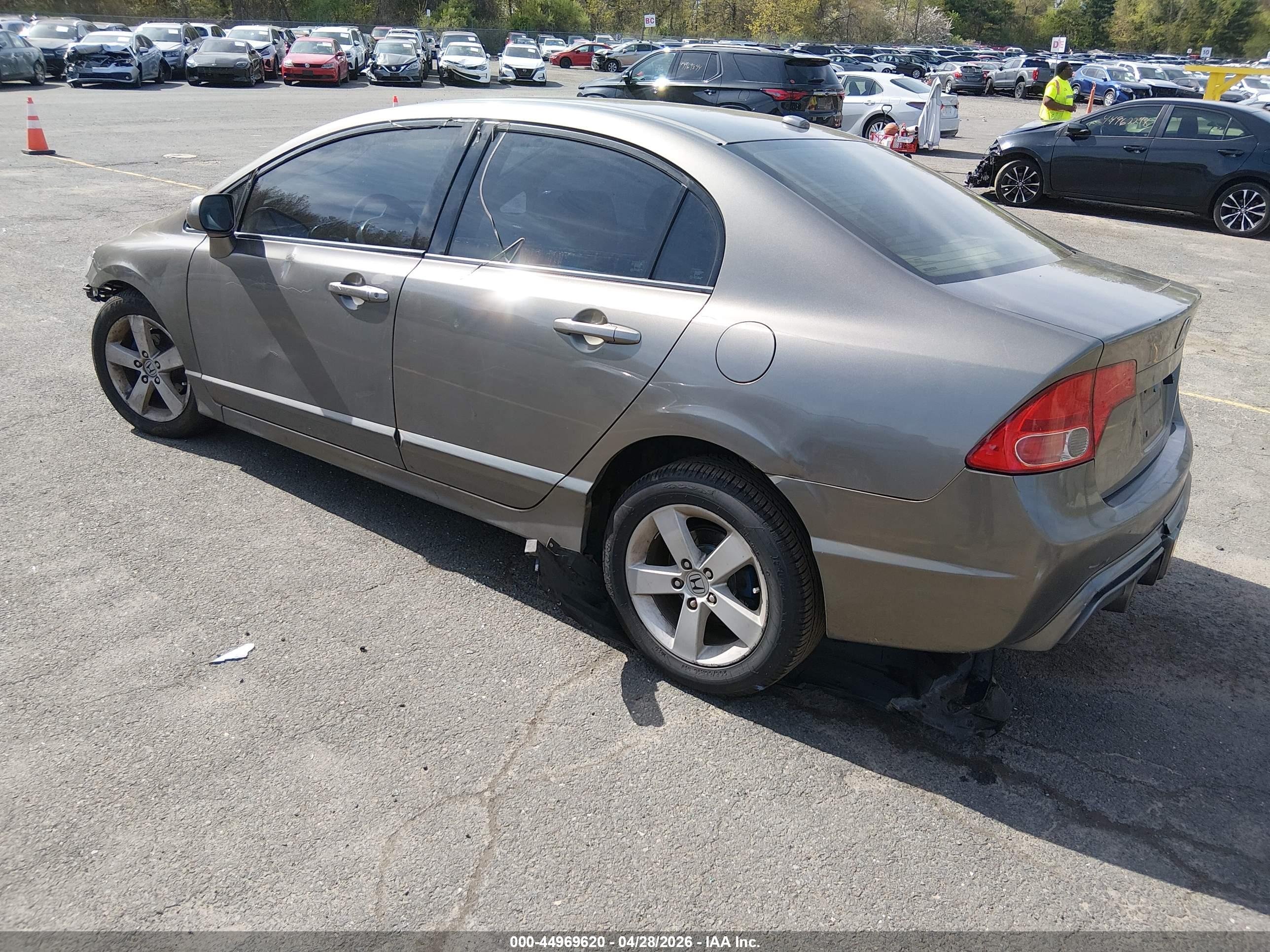 HONDA CIVIC image 3