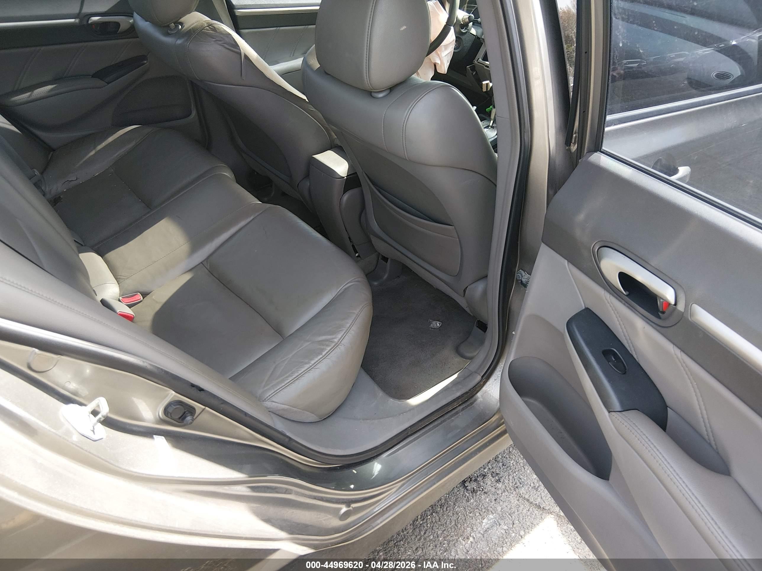 HONDA CIVIC image 8