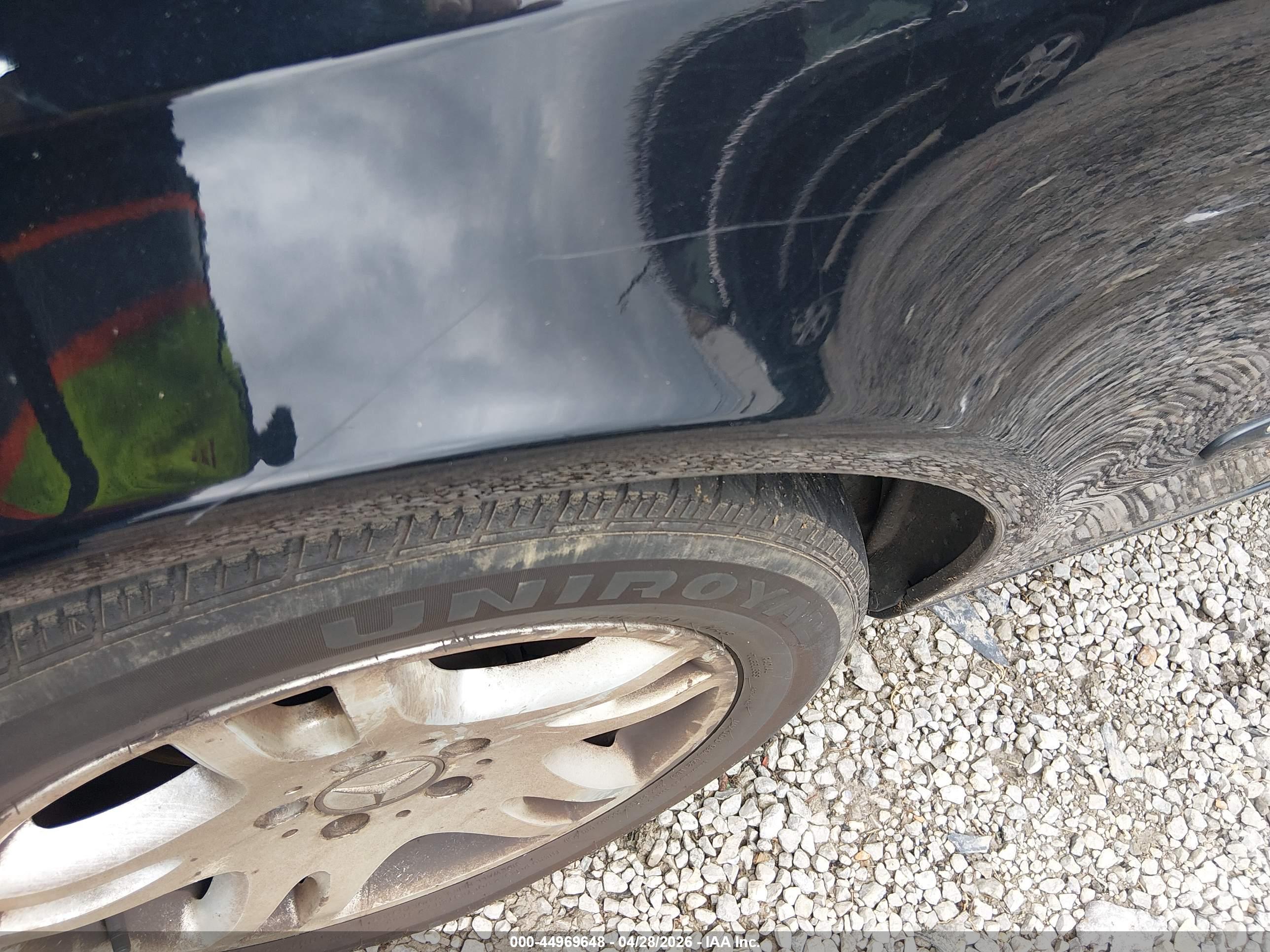 MERCEDES-BENZ E image 6