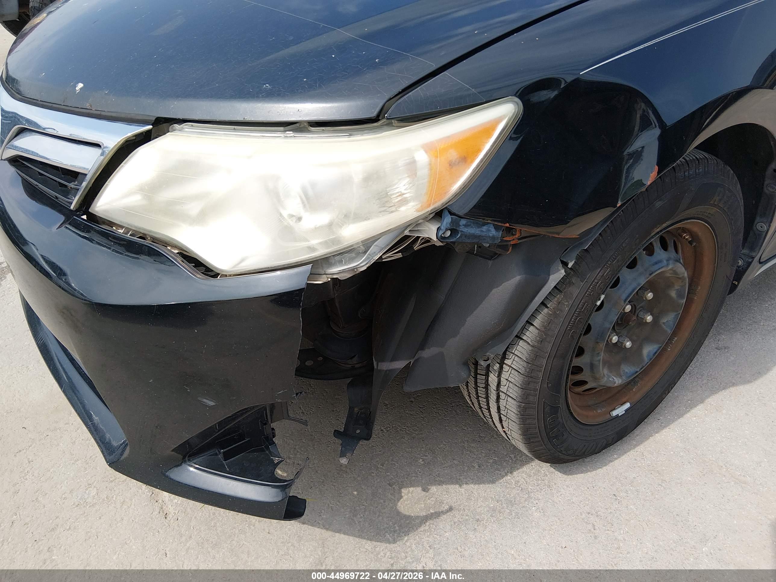TOYOTA CAMRY image 6