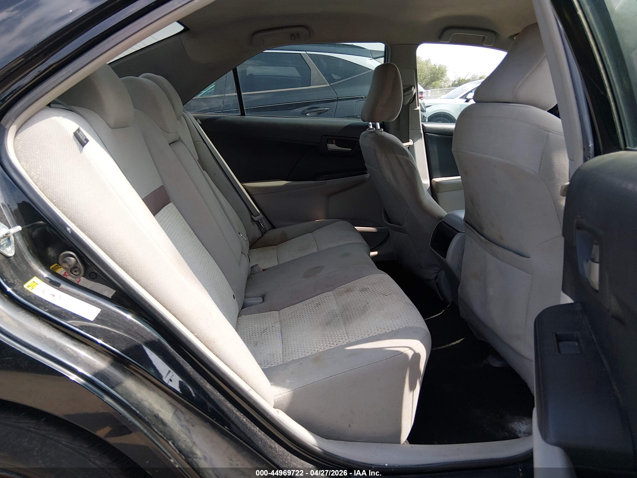 TOYOTA CAMRY image 8