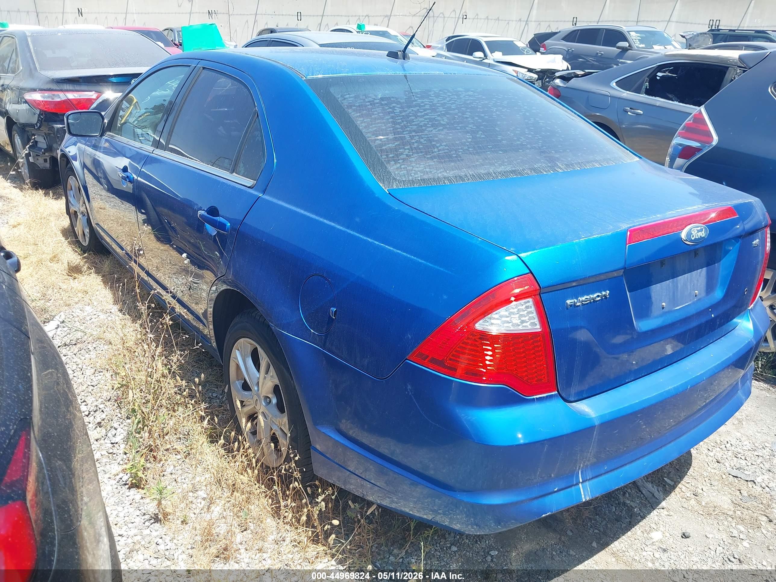 FORD FUSION image 3
