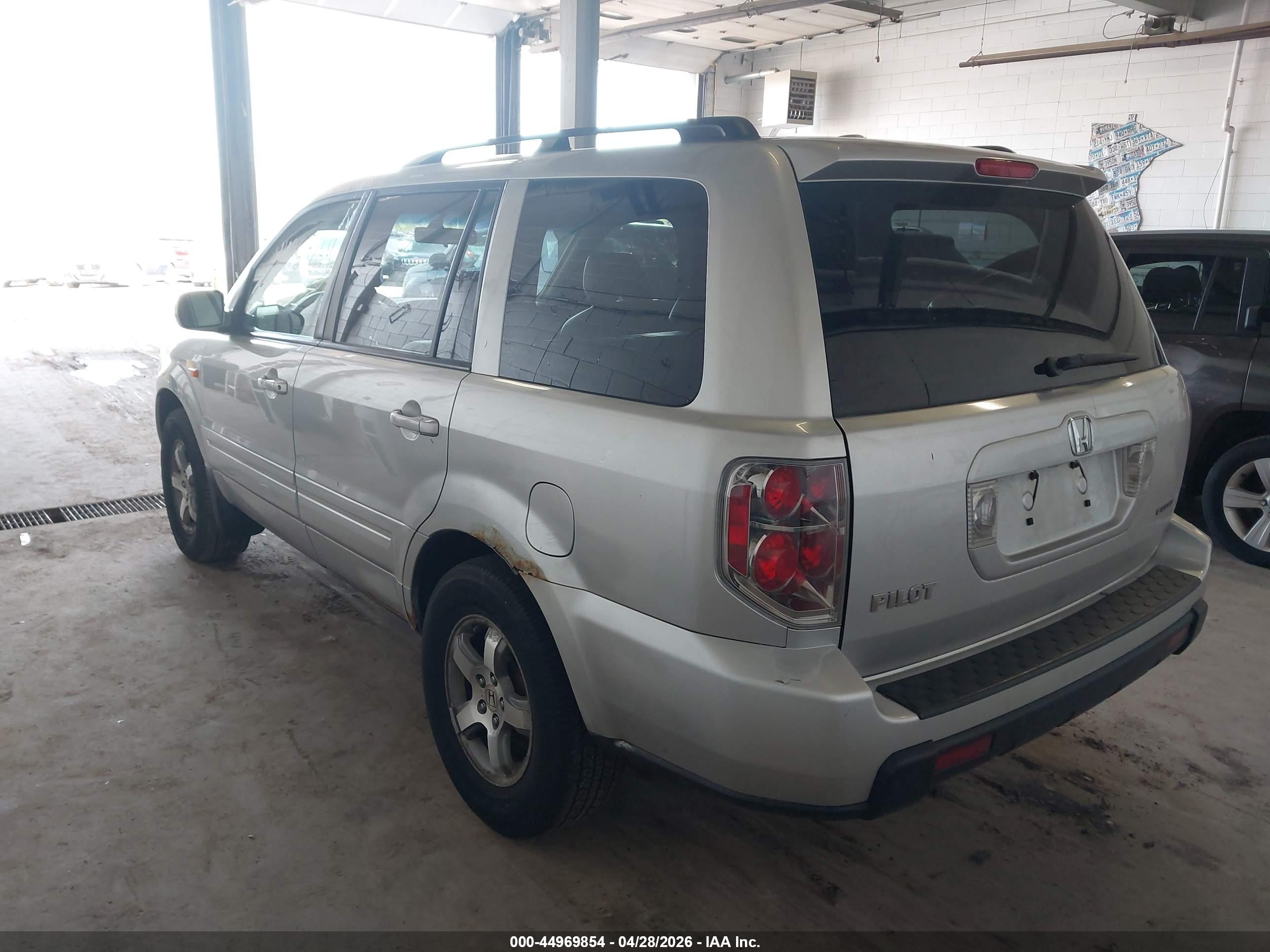HONDA PILOT image 3