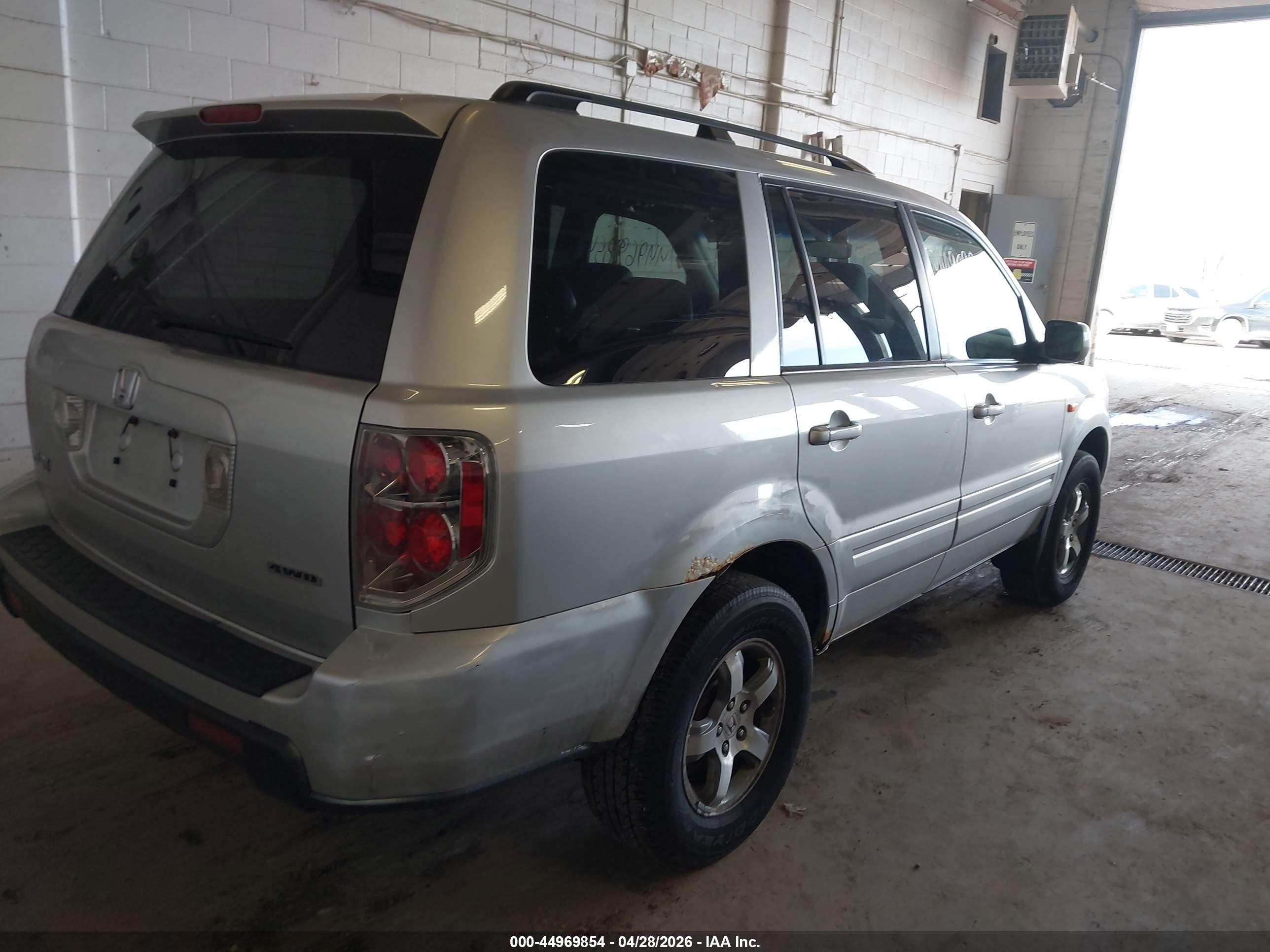 HONDA PILOT image 4