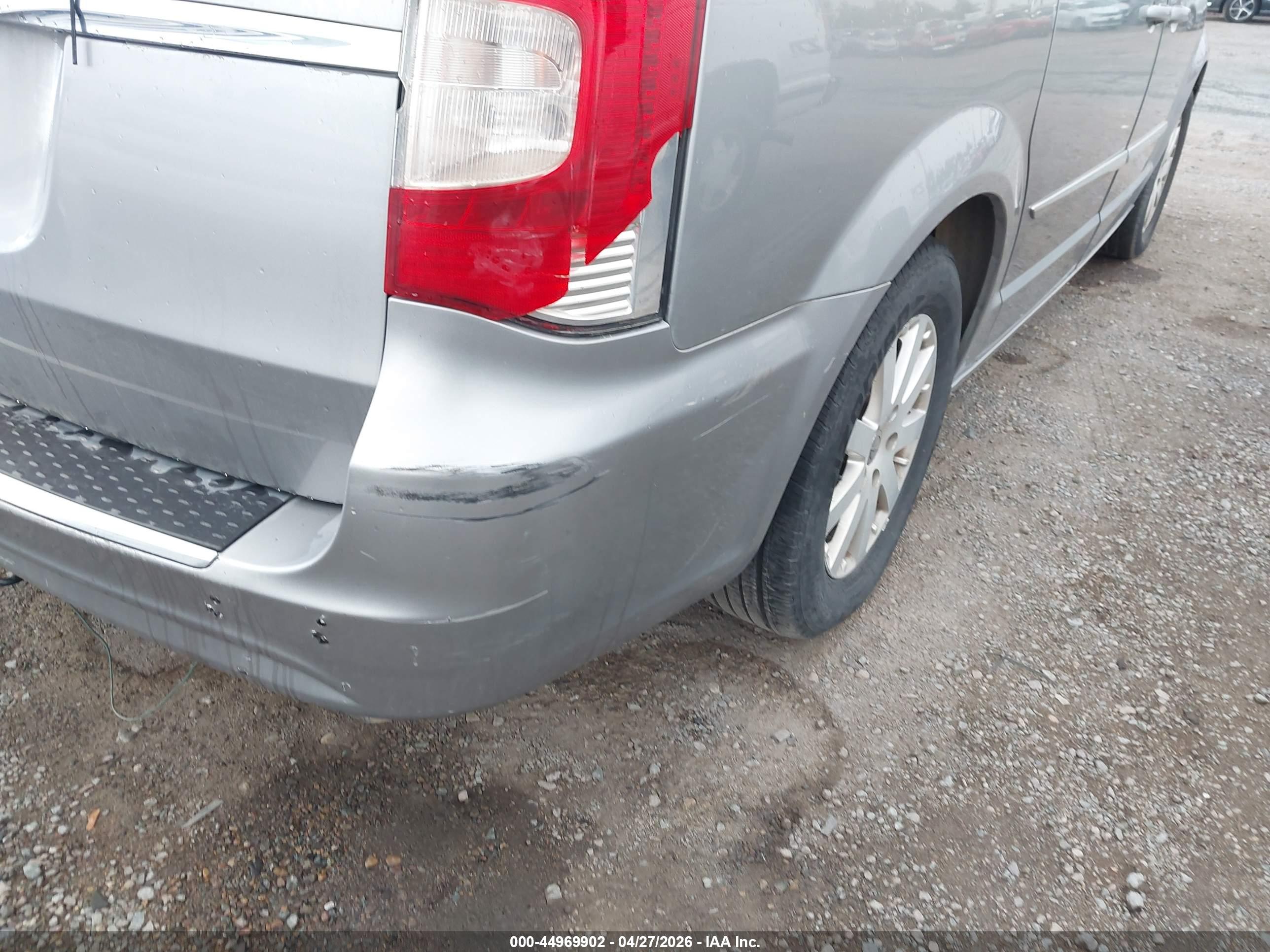 CHRYSLER TOWN image 6