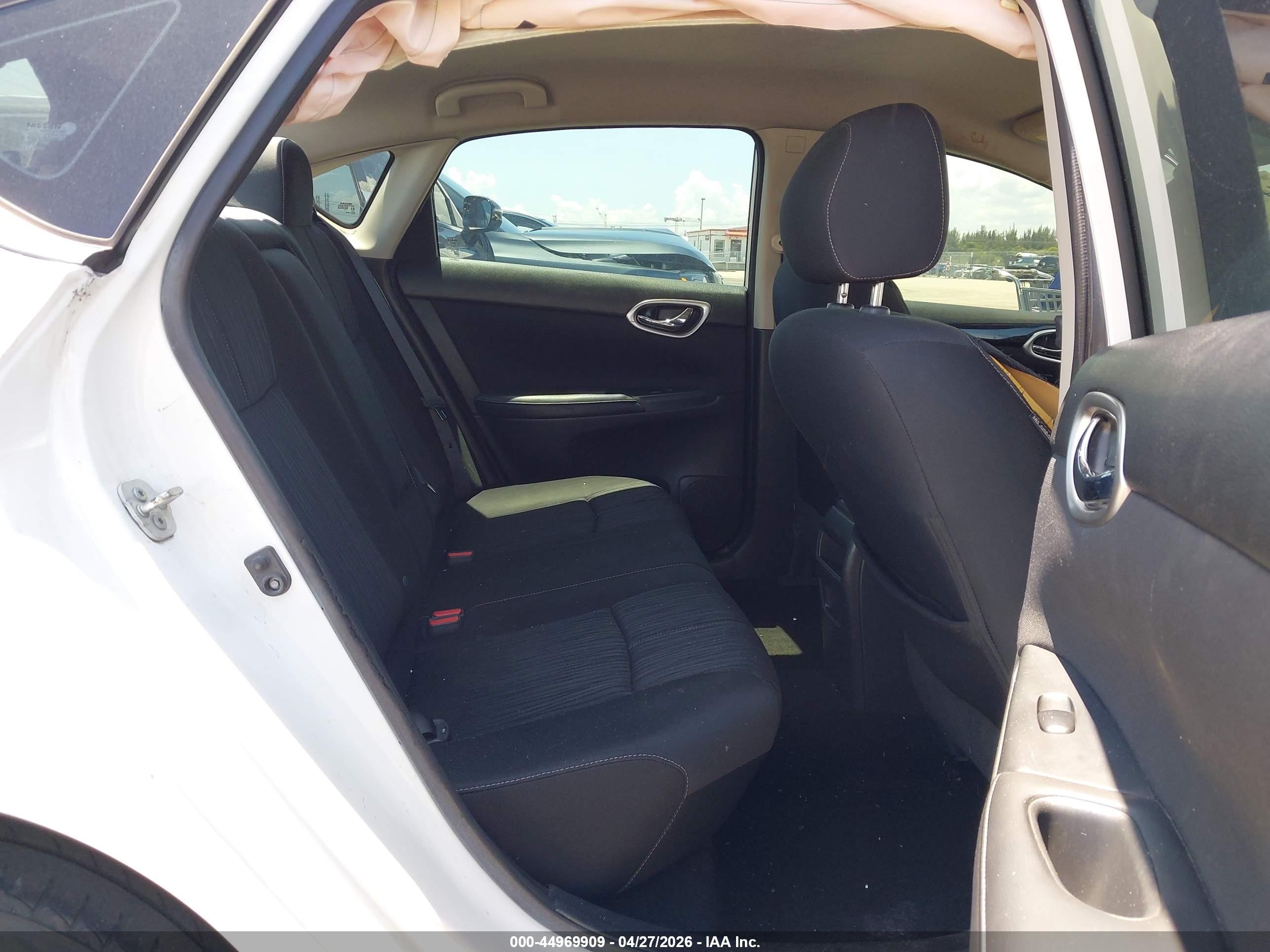 NISSAN SENTRA image 8