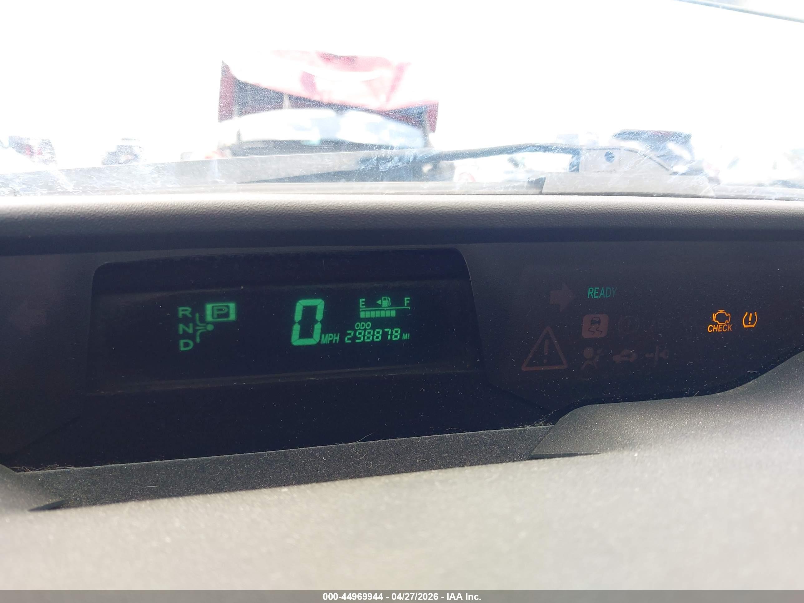 TOYOTA PRIUS image 7
