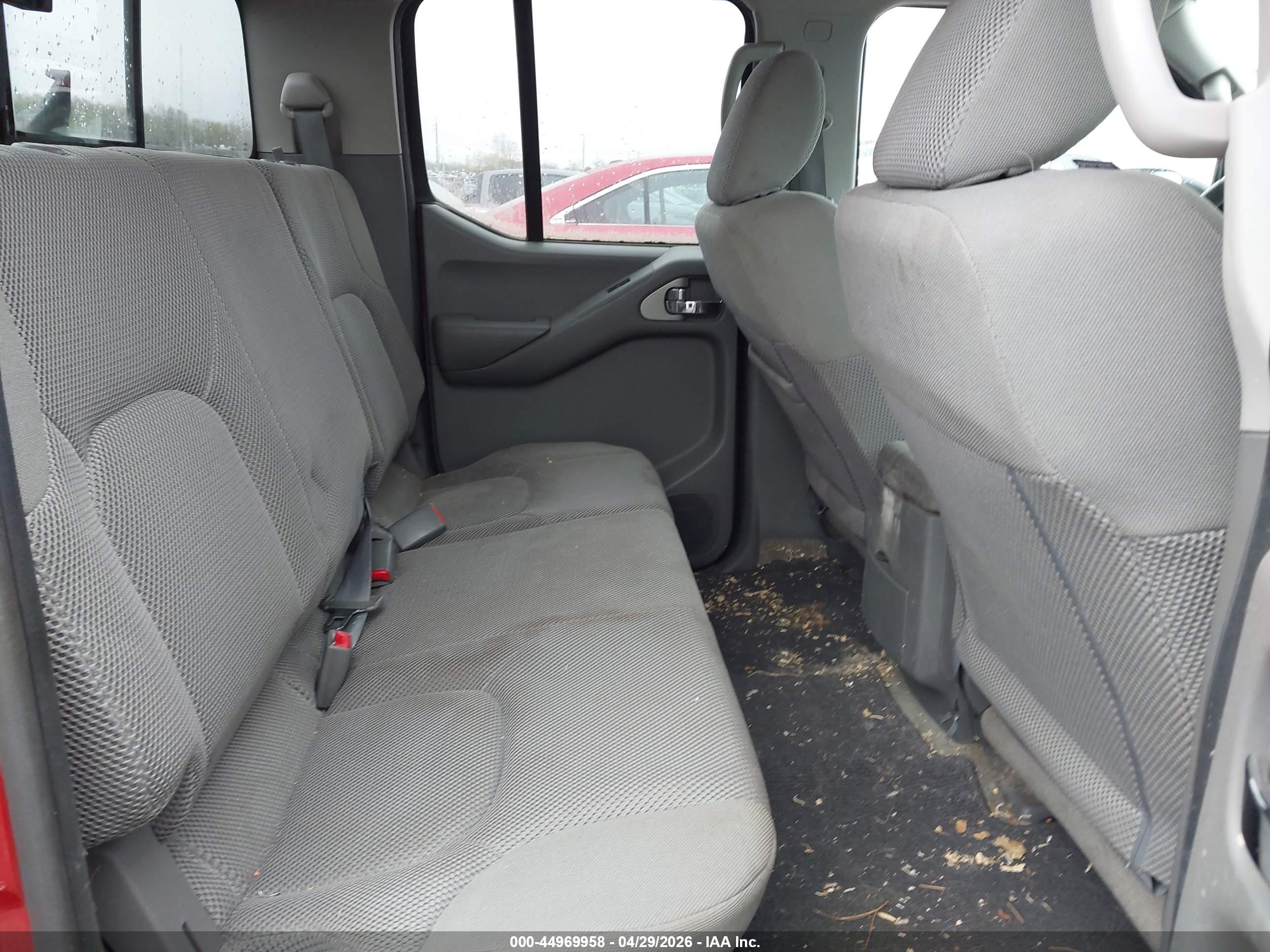 NISSAN FRONTIER image 8
