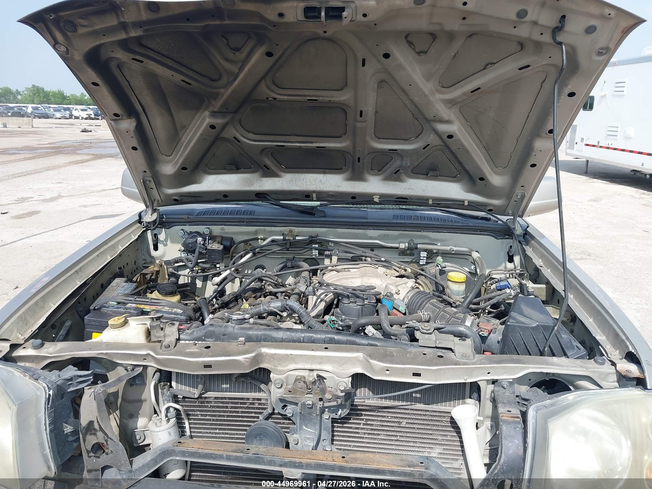 NISSAN FRONTIER image 10