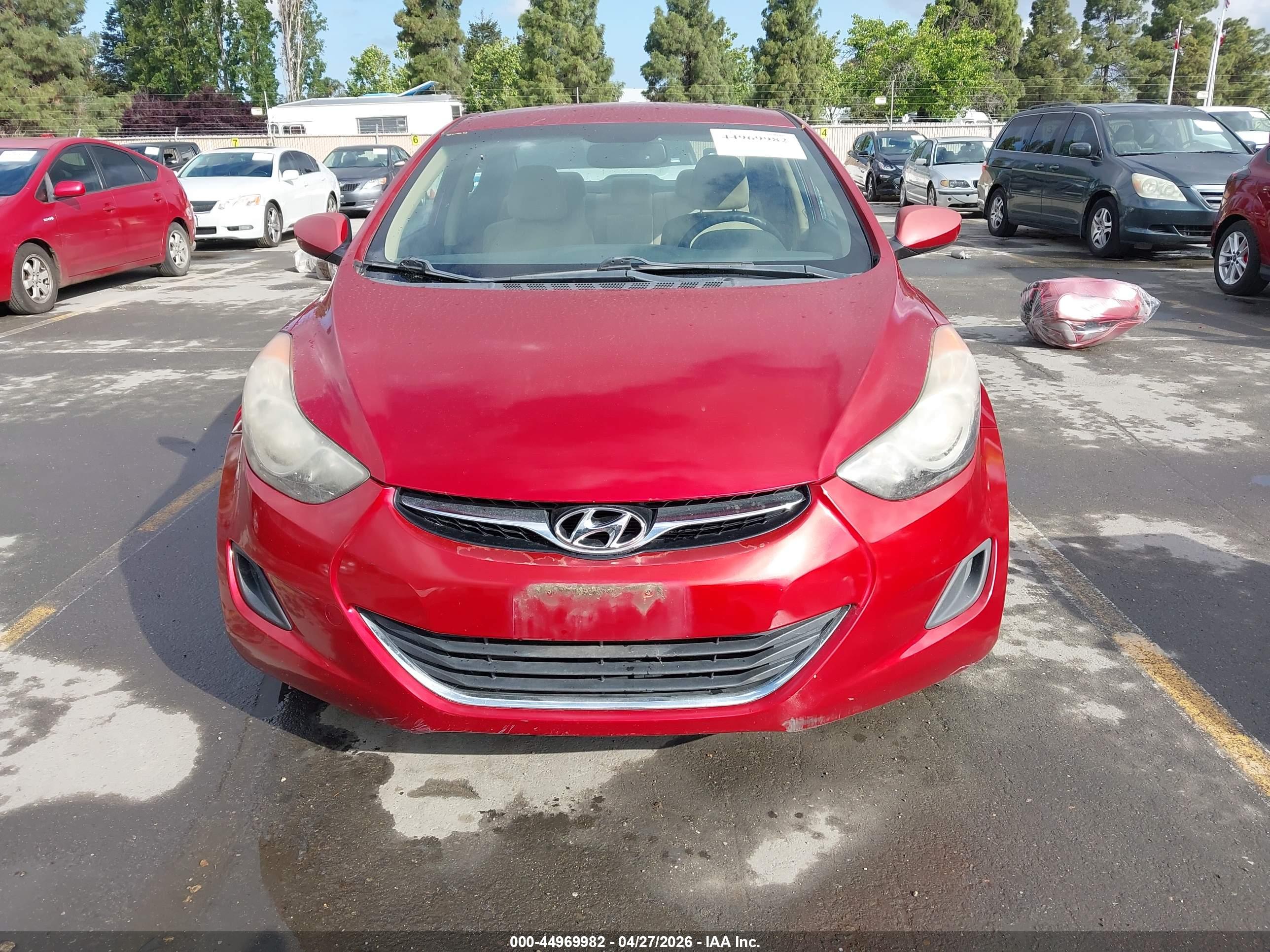 HYUNDAI ELANTRA image 6