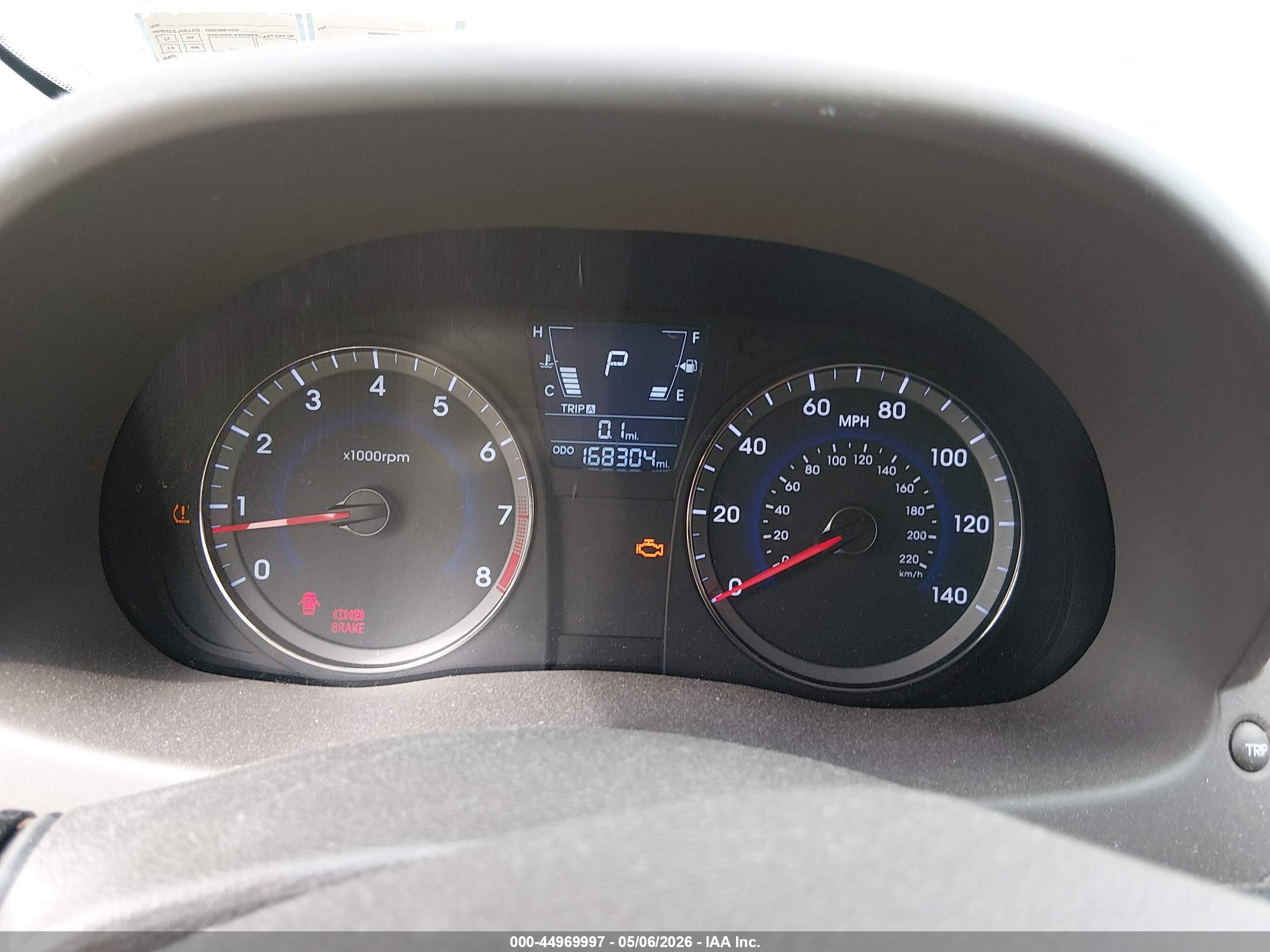 HYUNDAI ACCENT image 7