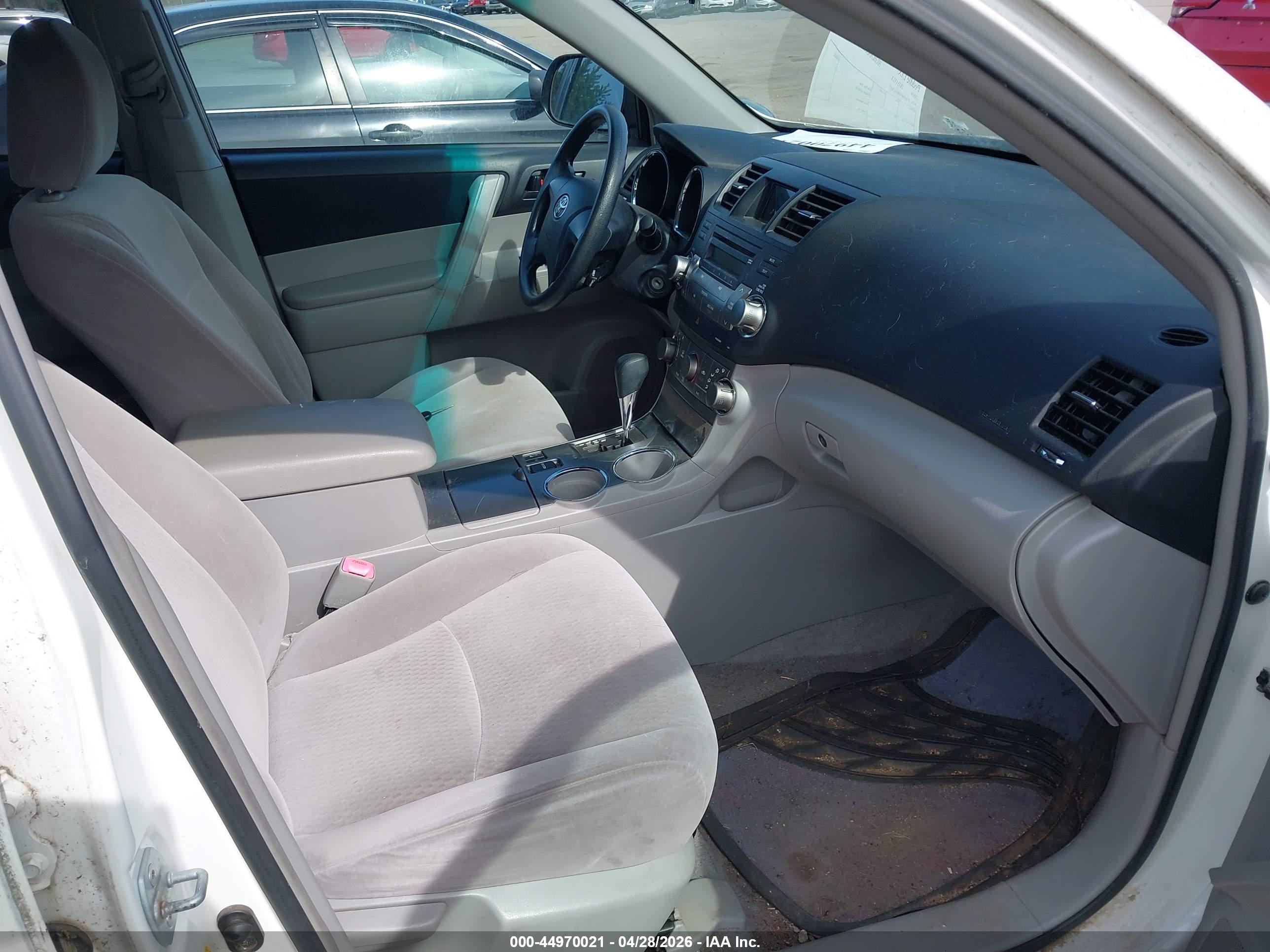 TOYOTA HIGHLANDER image 5