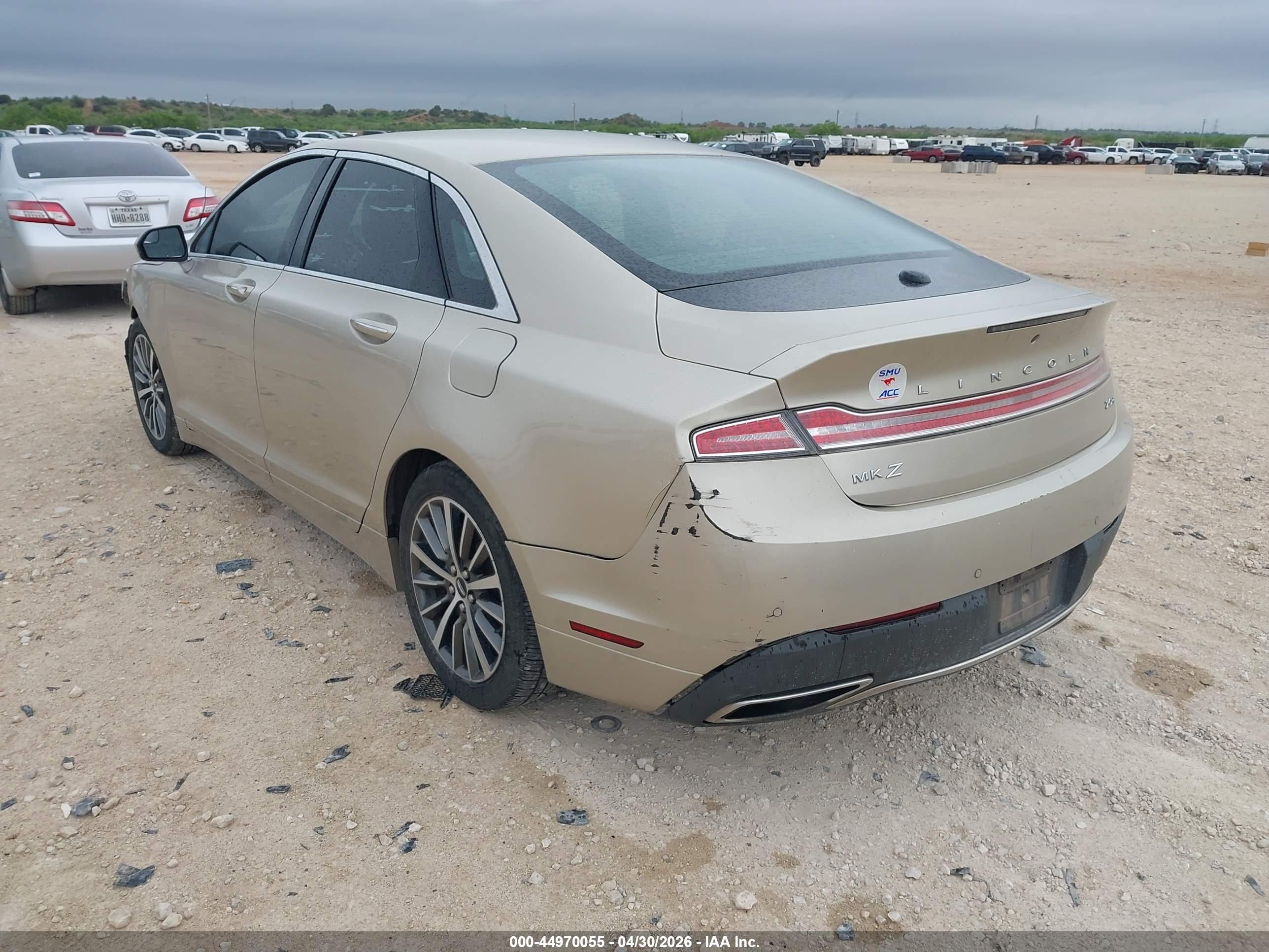 LINCOLN MKZ image 3