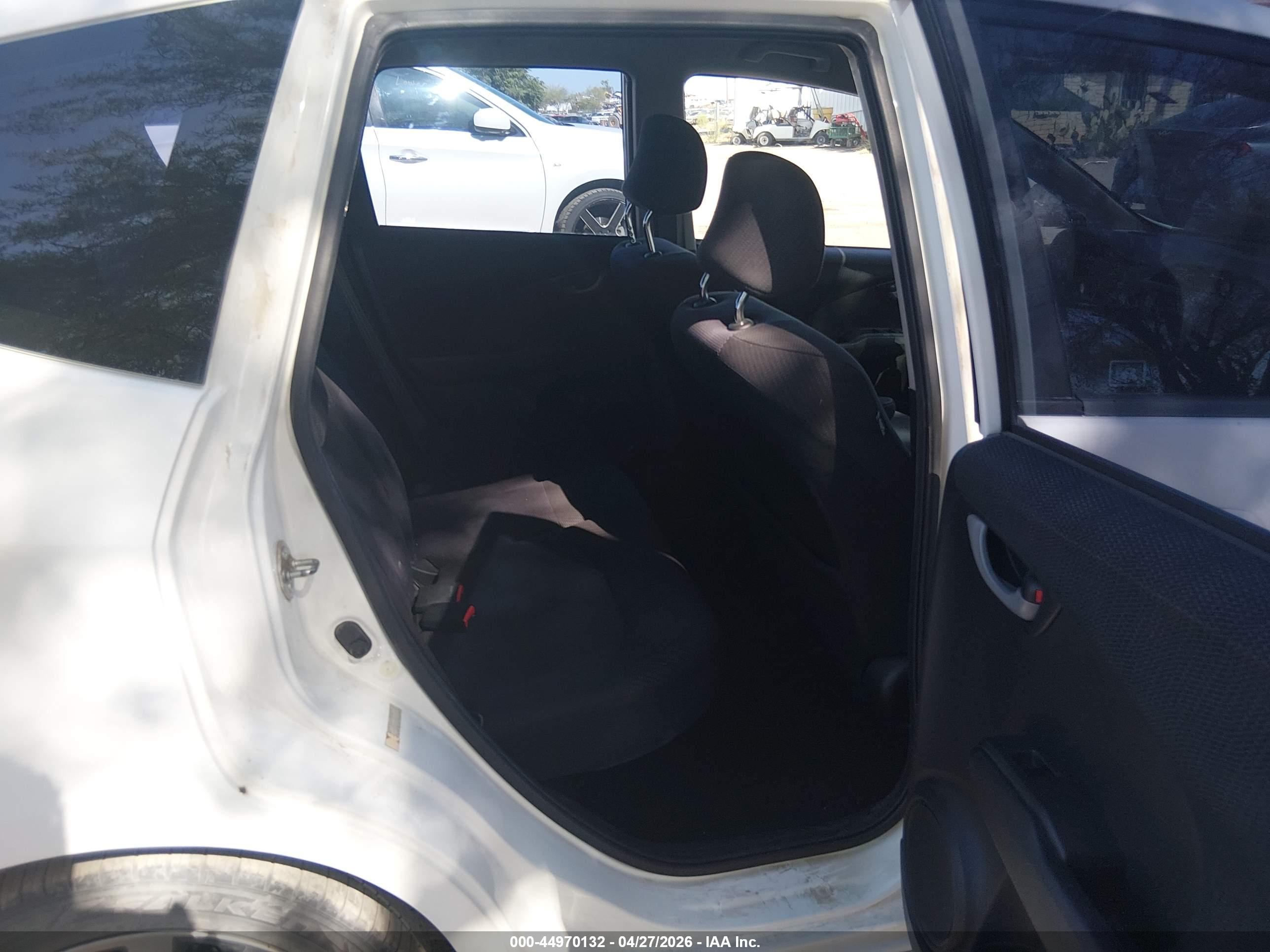 HONDA FIT image 8