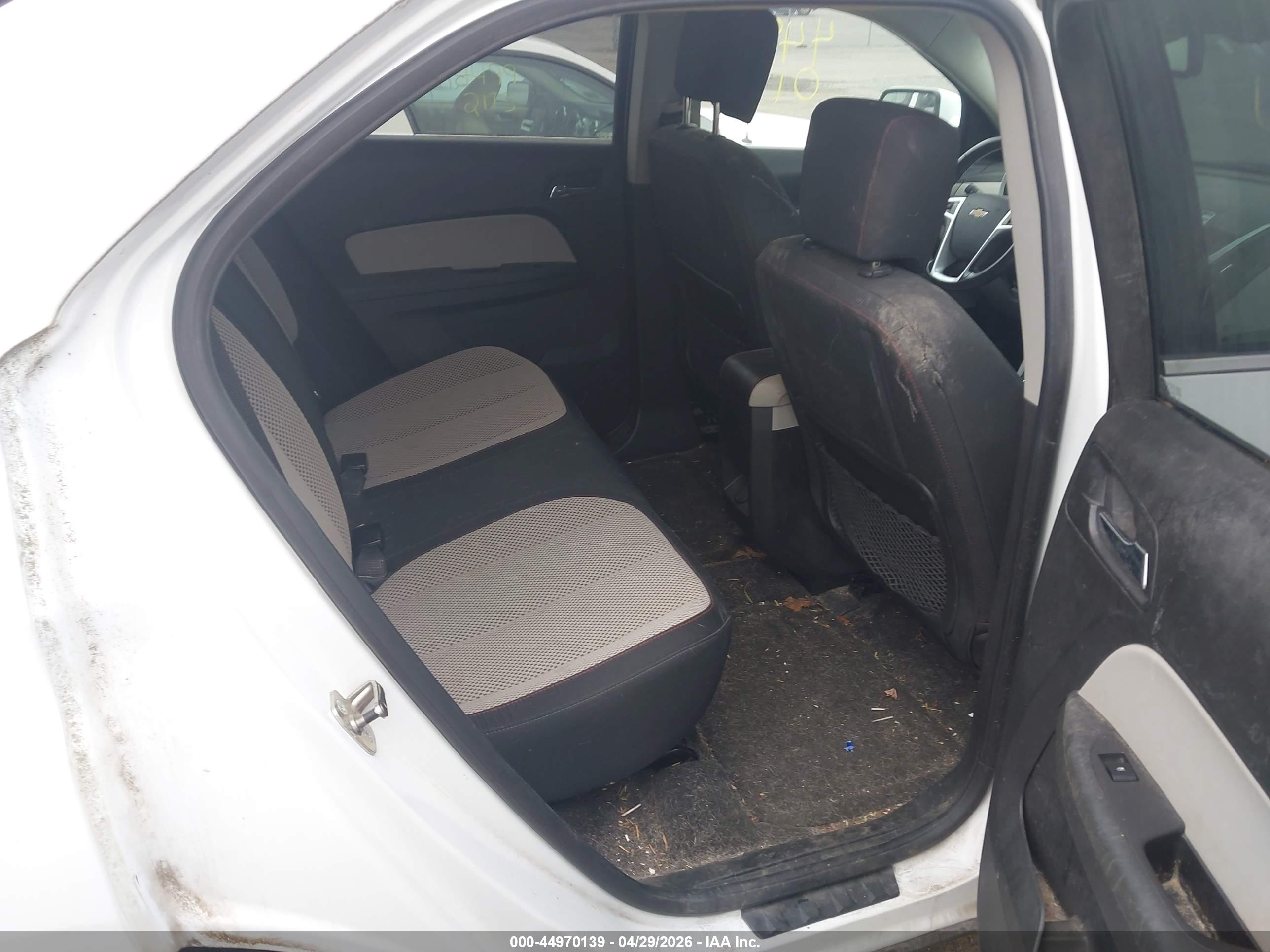 CHEVROLET EQUINOX image 8