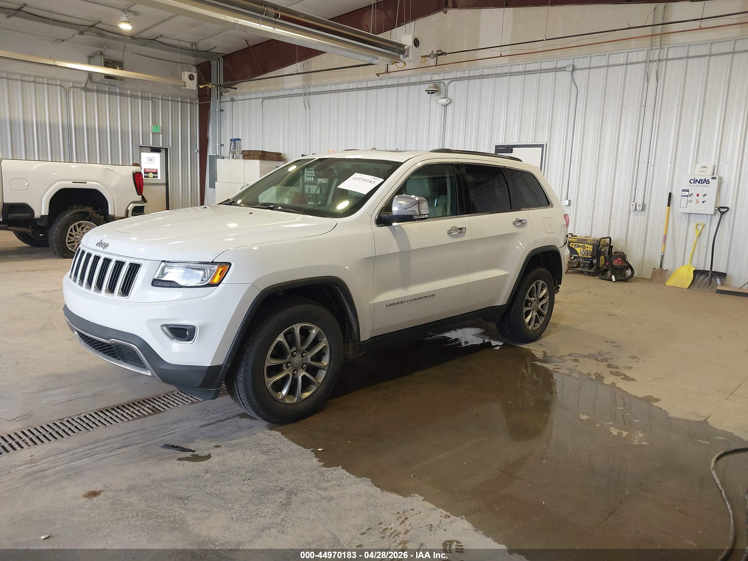 JEEP GRAND image 2