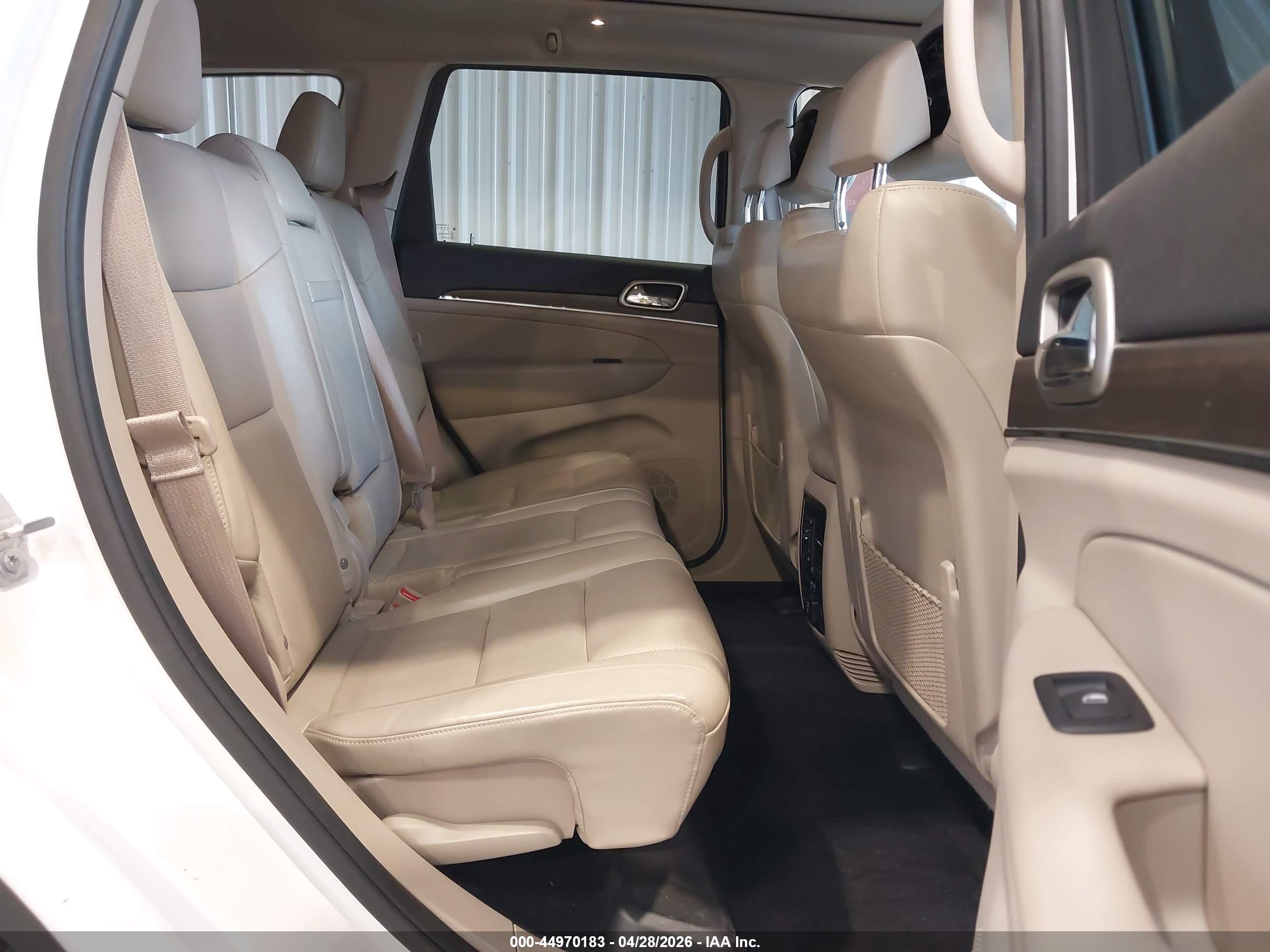 JEEP GRAND image 8