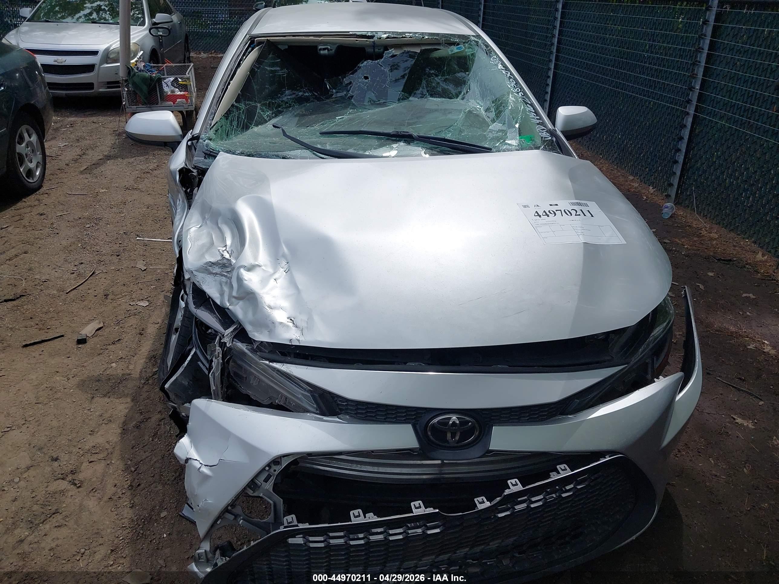 TOYOTA COROLLA image 6