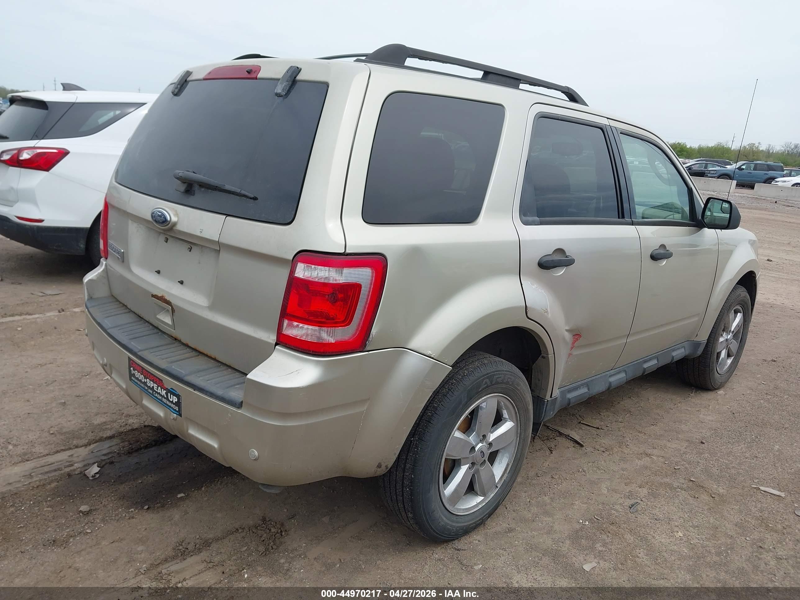 FORD ESCAPE image 4