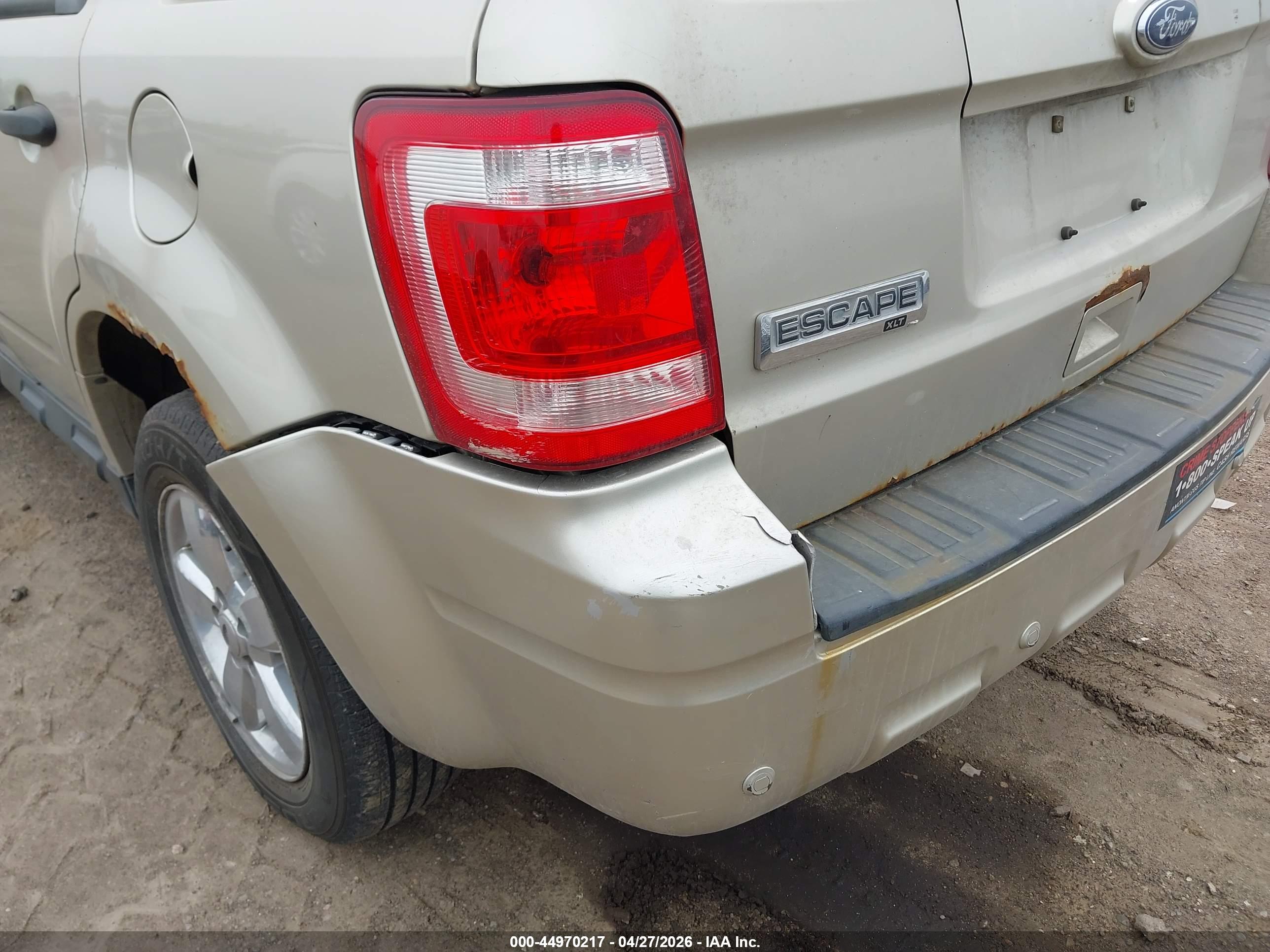 FORD ESCAPE image 6