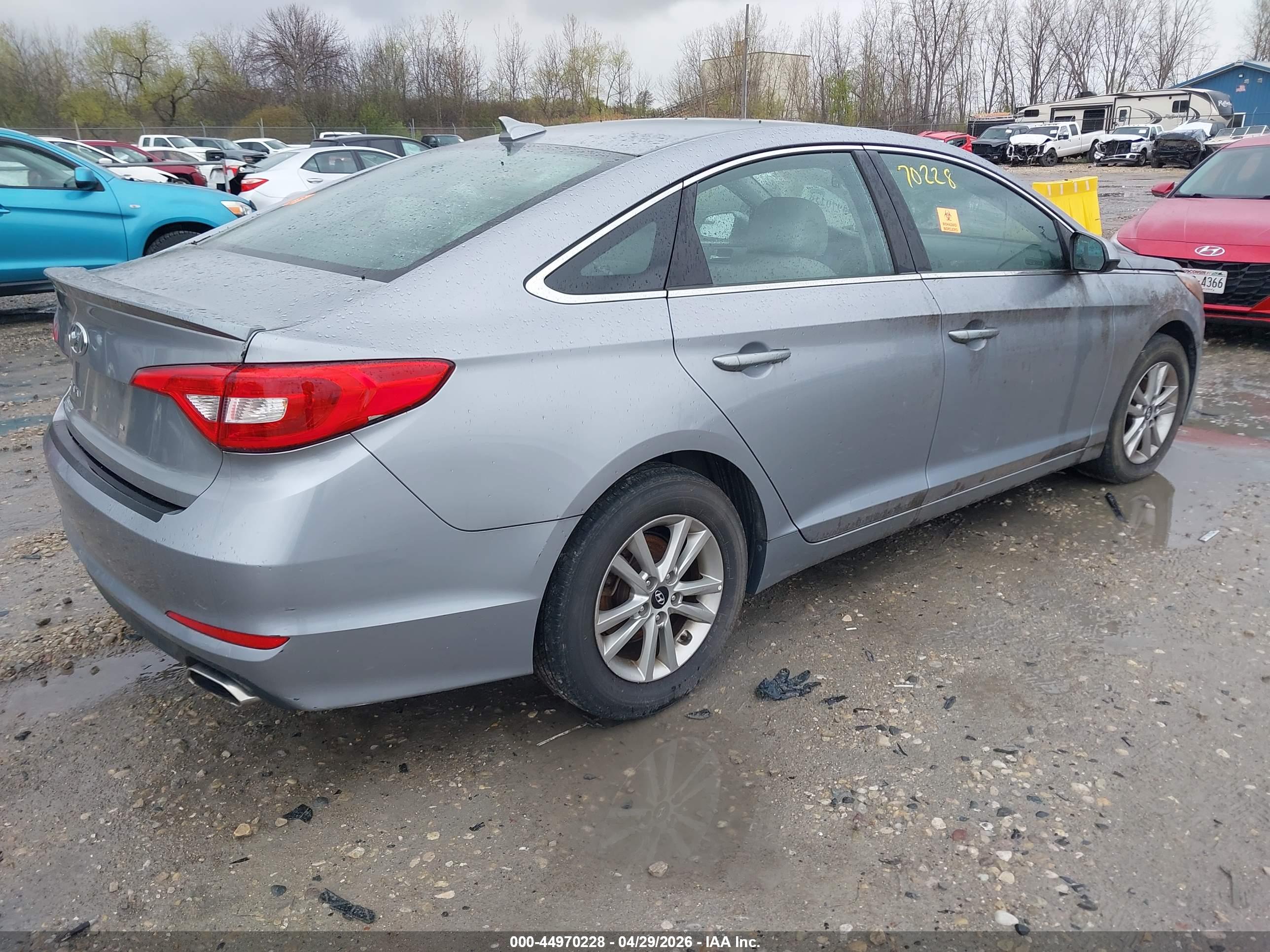 HYUNDAI SONATA image 4
