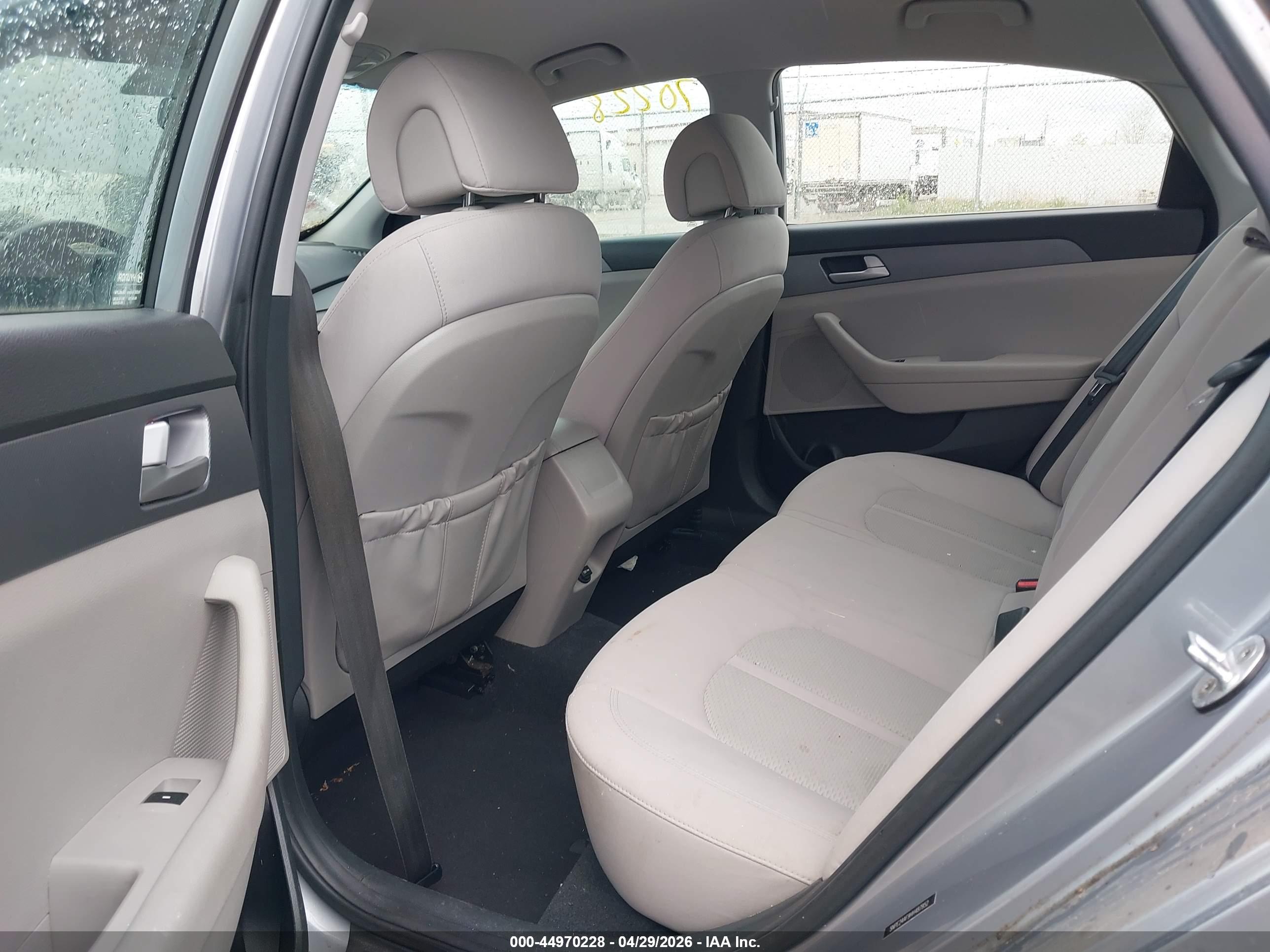 HYUNDAI SONATA image 8