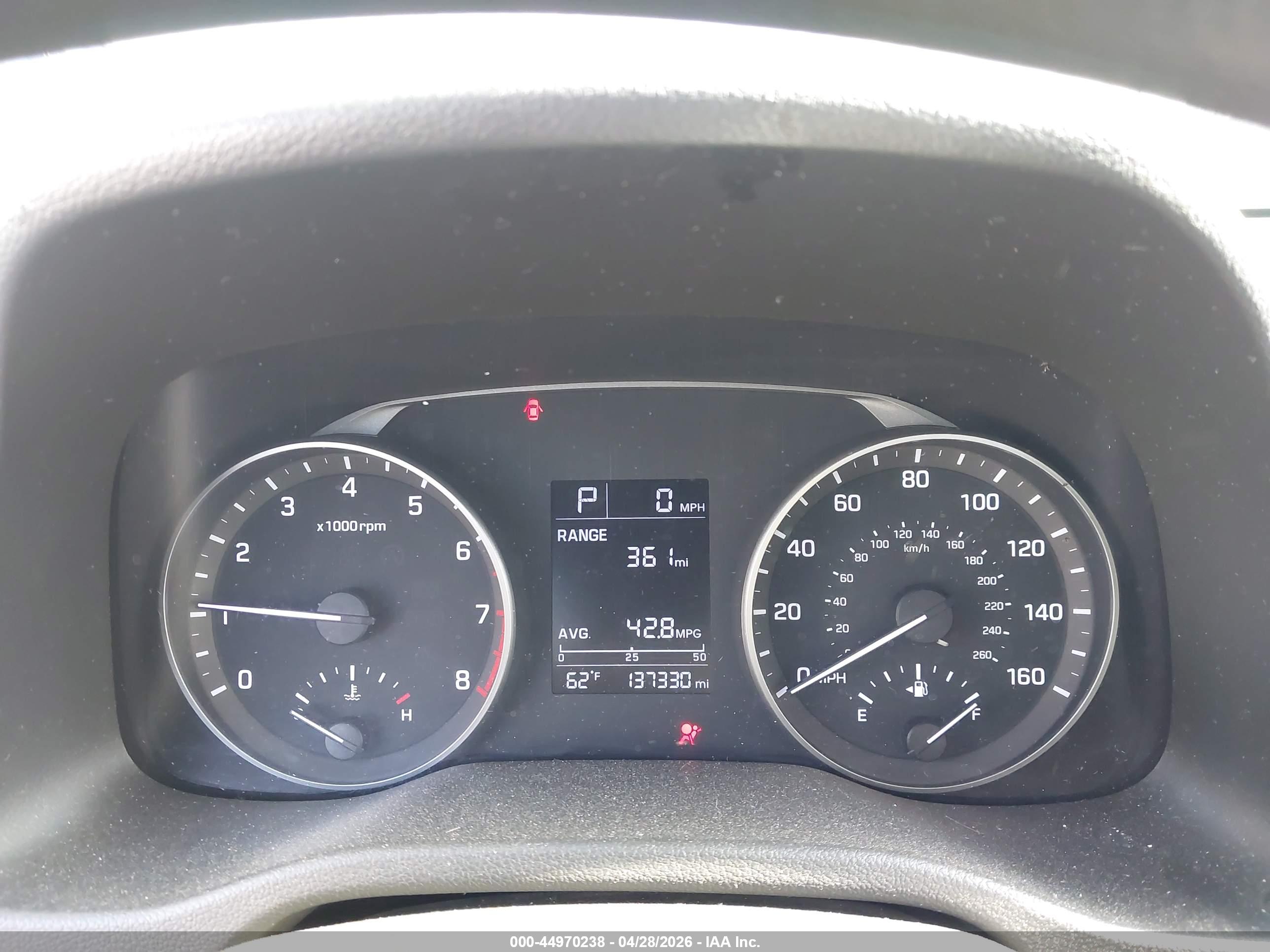 HYUNDAI ELANTRA image 7