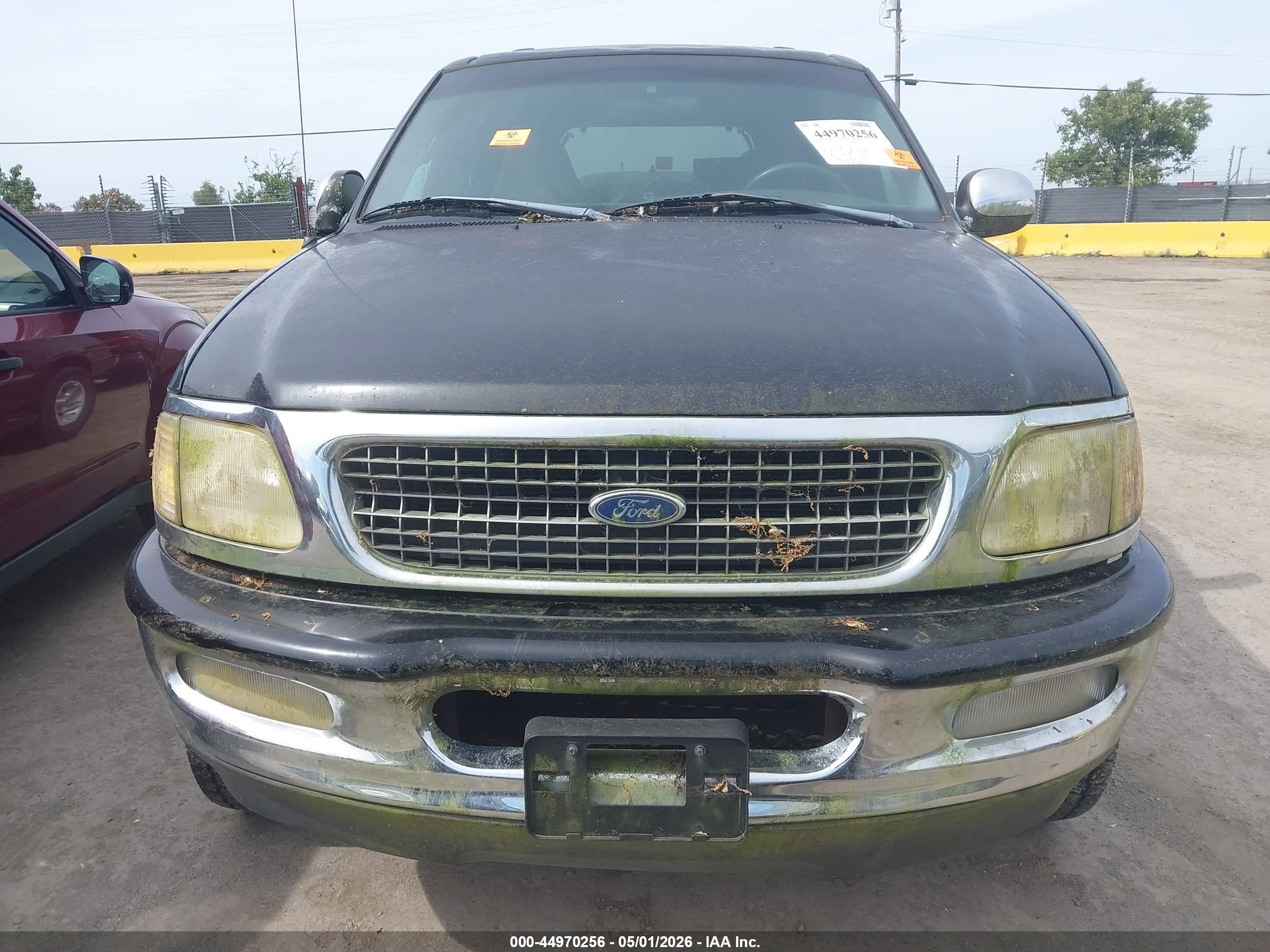 FORD EXPEDITION image 6