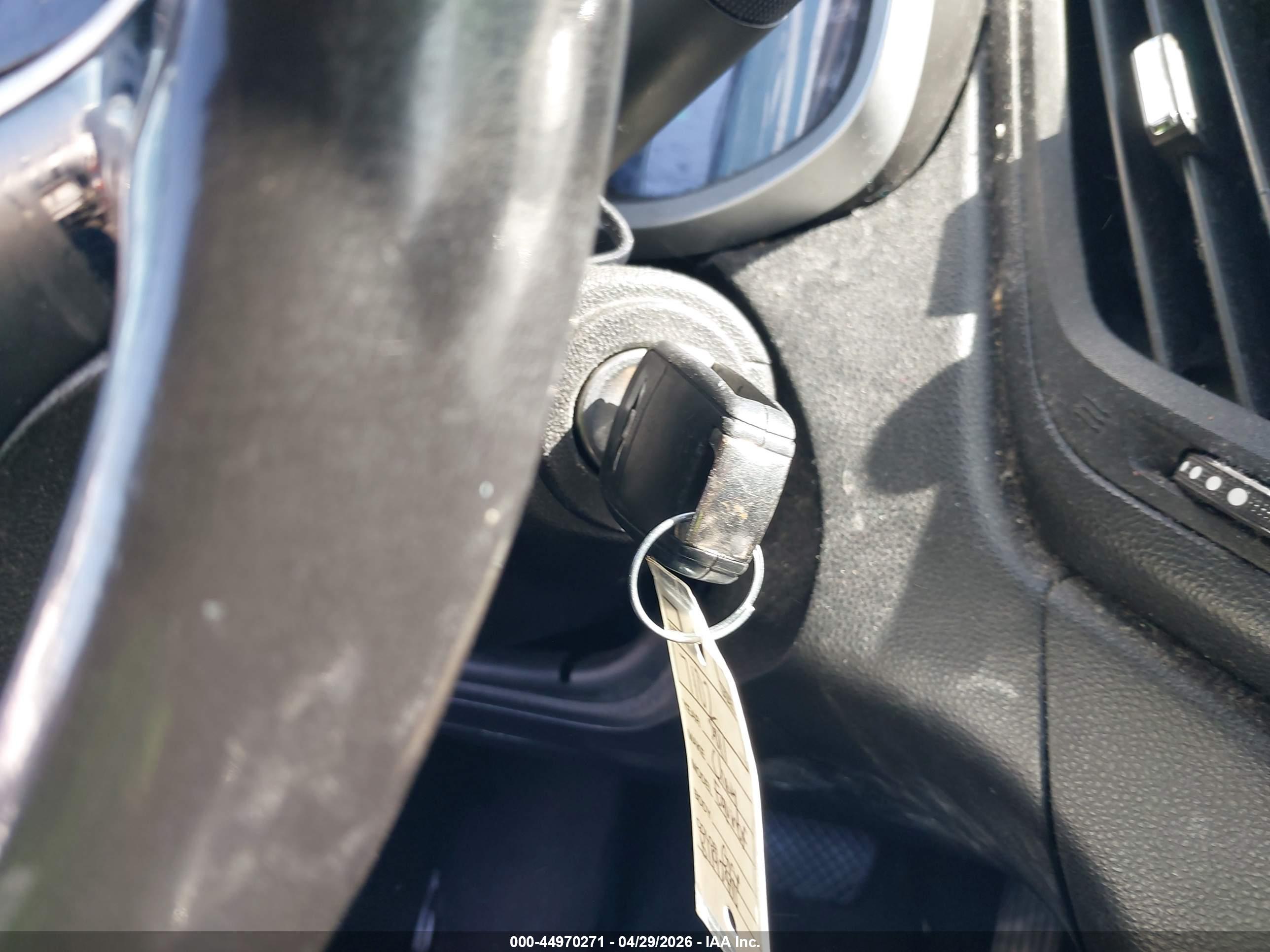 CHEVROLET EQUINOX image 11