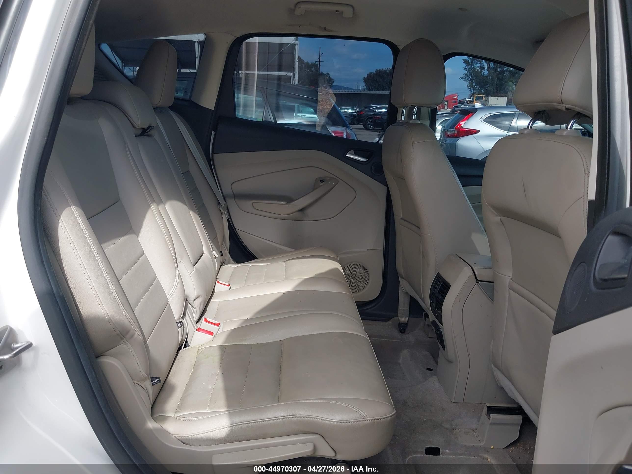 FORD C-MAX image 8