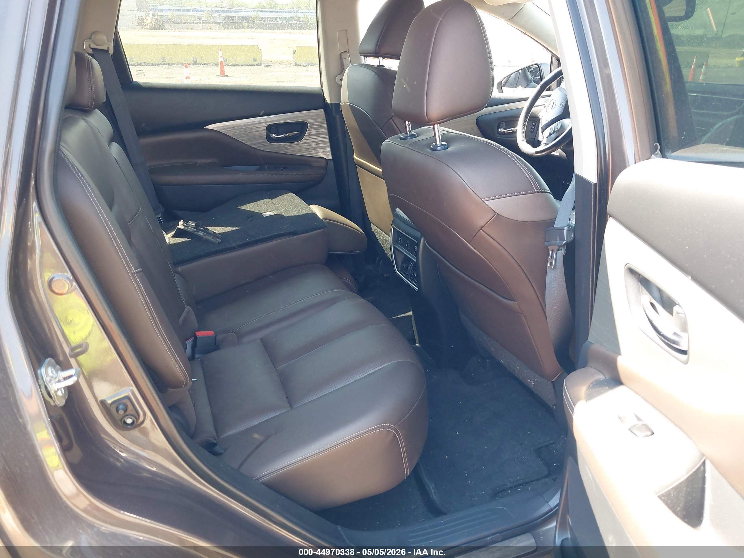 NISSAN MURANO image 8